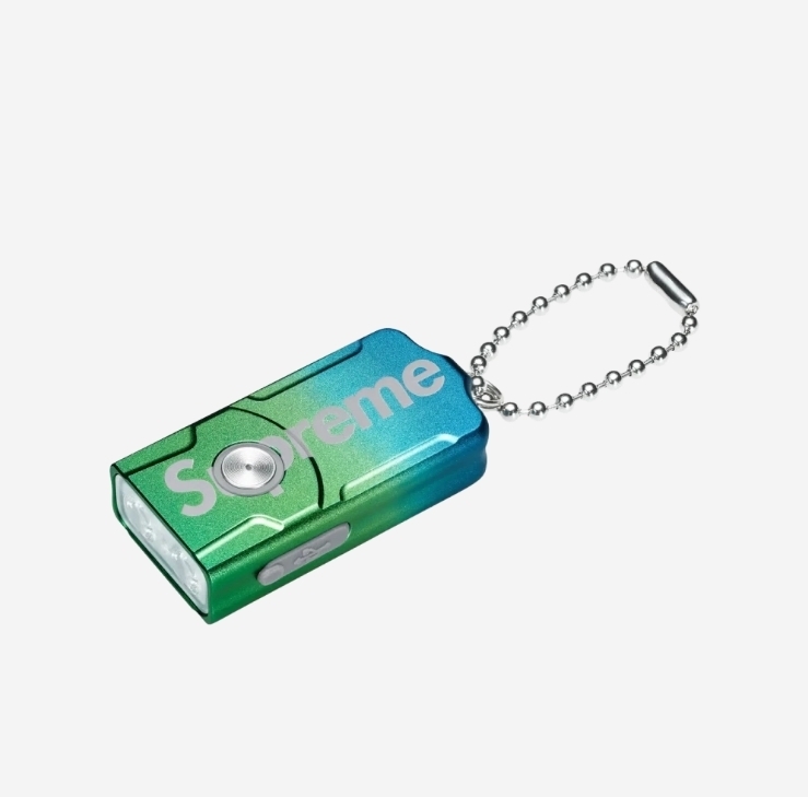 SUPREME】X FENIX E03R FLASHLIGHT KEYCHAIN RED - 24FW (Supreme/キー