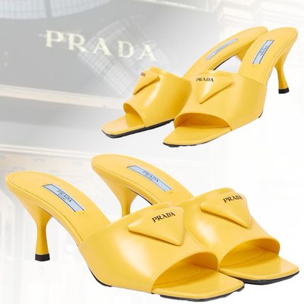イエロー（黄色）系 PRADA(プラダ) サンダル・ミュール(レディース