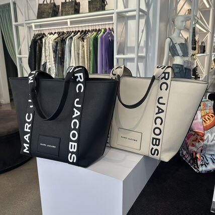ホワイト（白）系 MARC JACOBS(マークジェイコブス) トートバッグ