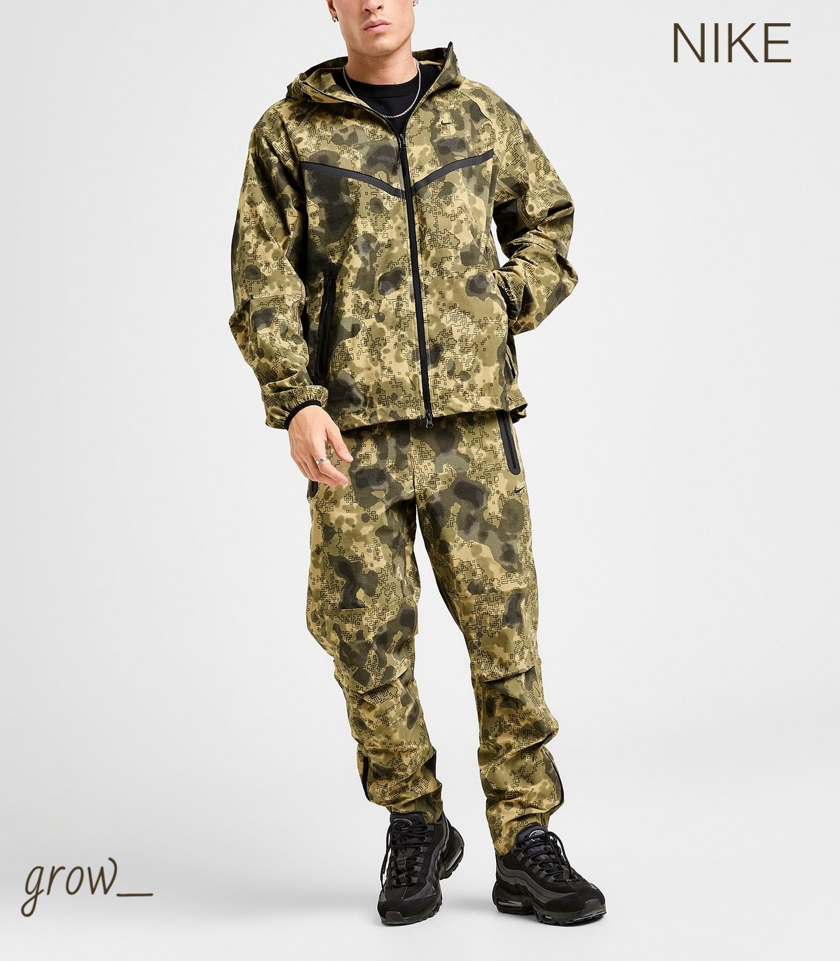 NIKE テック Dri-FIT ウーブン カモ セットアップ 送関込 (Nike