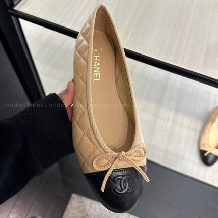 ベージュ系 CHANEL(シャネル) 靴・シューズ(レディース) - ブランド
