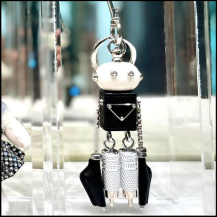PRADA メンズ ロボットキーチェーンチャーム グレー Robot