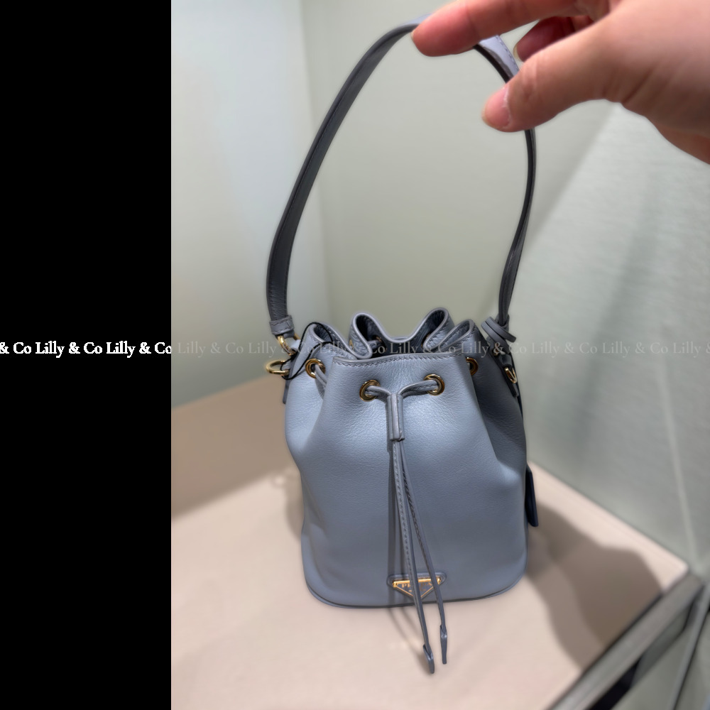 PRADA☆巾着ミニショルダーバッグの通販はau PAY マーケット - 輸入