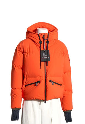 オレンジ系 MONCLER(モンクレール) コート(レディース) ポンチョ