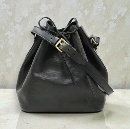 Louis Vuitton EPI(ルイヴィトン エピ) ショルダーバッグ・ポシェット