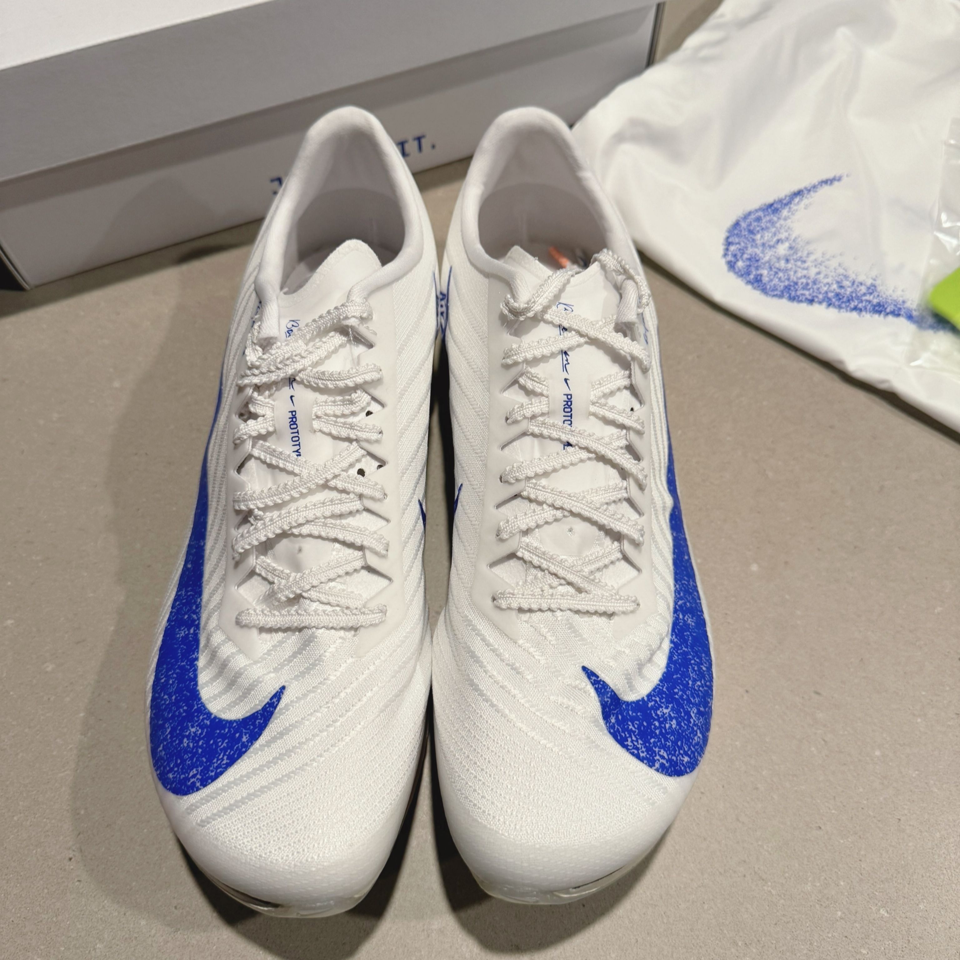 海外限定カラーも！】ナイキの陸上短距離スパイク マックスフライ2に新