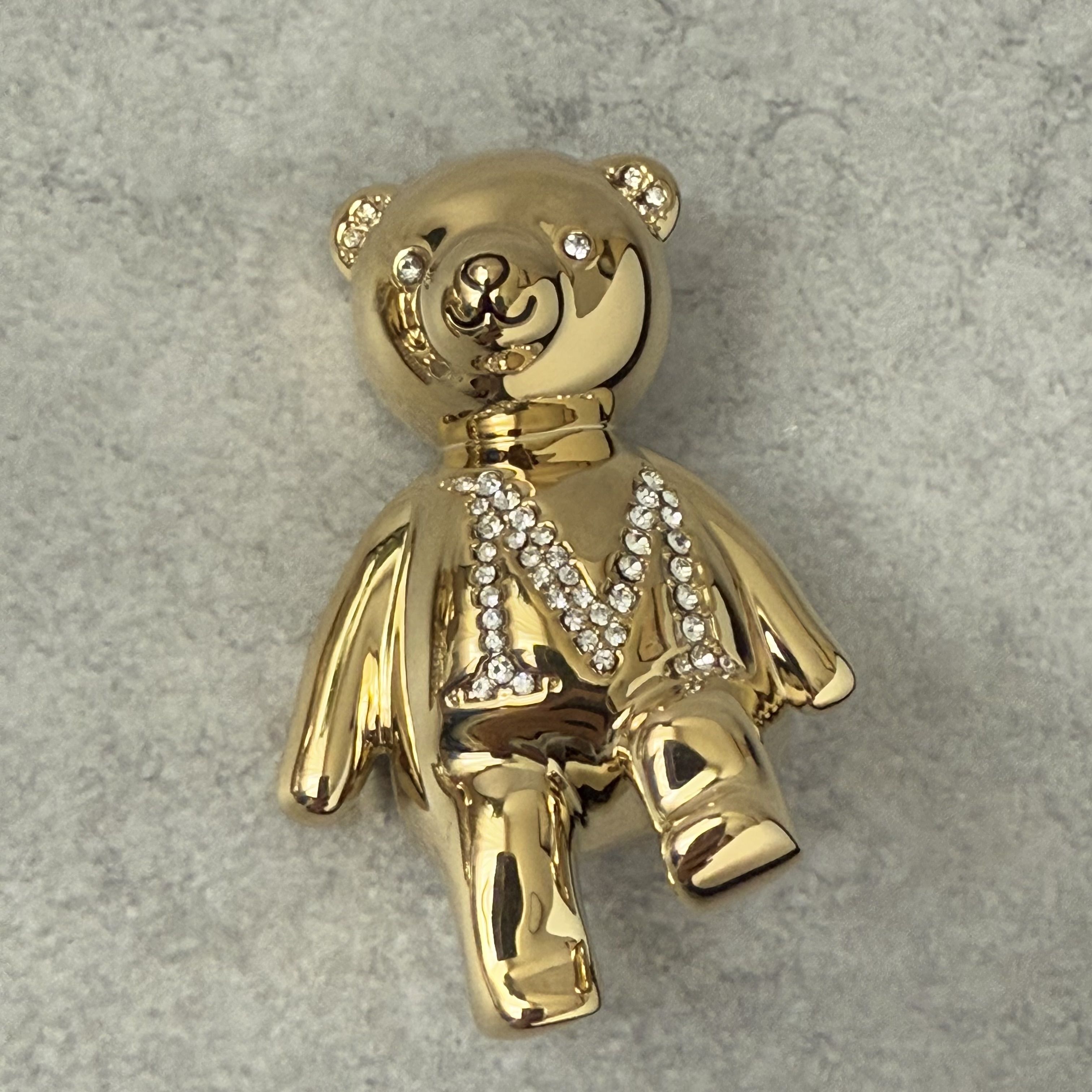 Max Mara(マックスマーラ)』テディベアモチーフのブローチを一気見