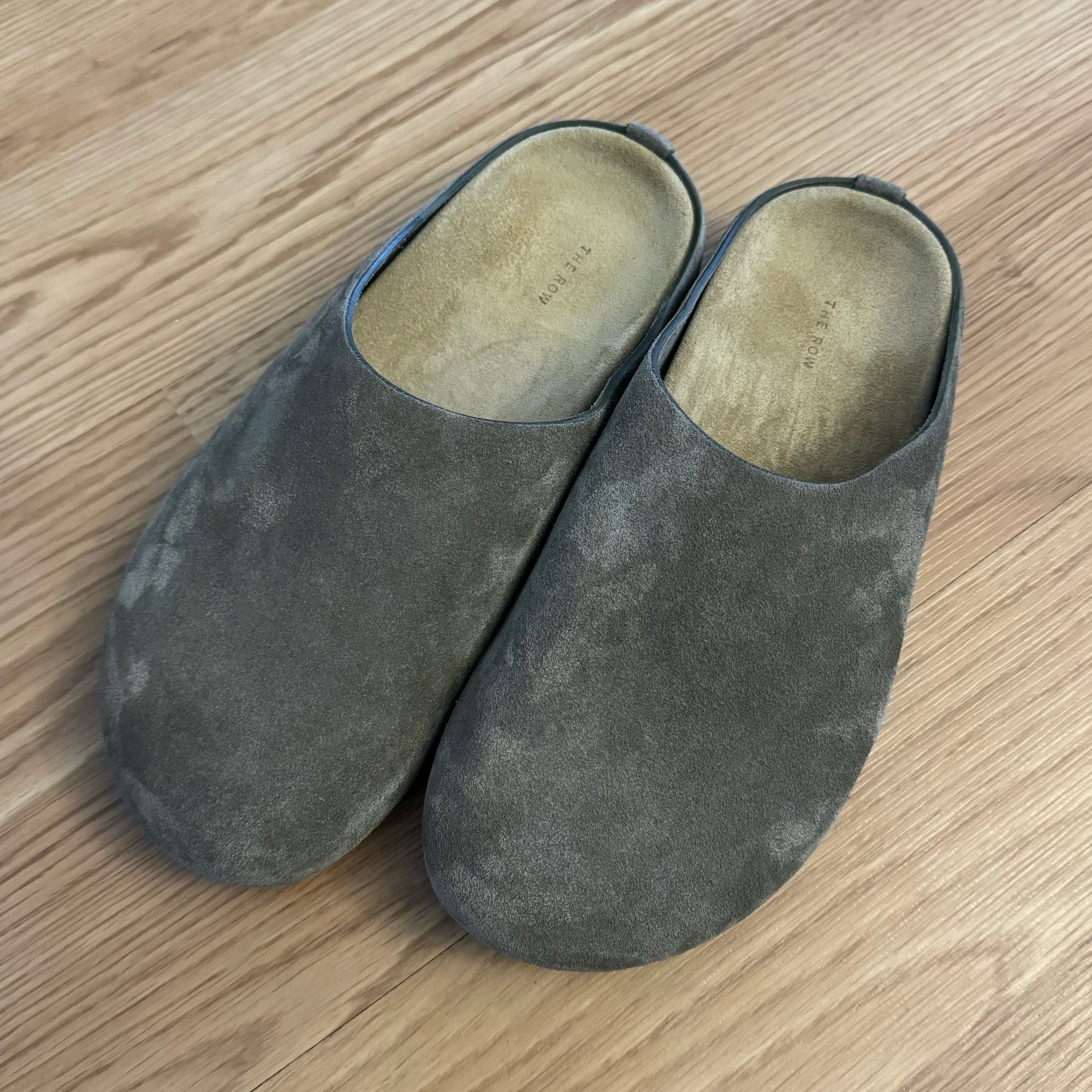 時代を超えて愛せる『The Row(ザ・ロウ)』のスリッポンをご紹介【BUYMA】