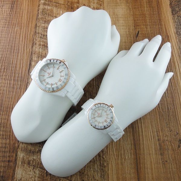 ヴィヴィアン ウエストウッド 時計 ペアウォッチ 白 VV048RSWH