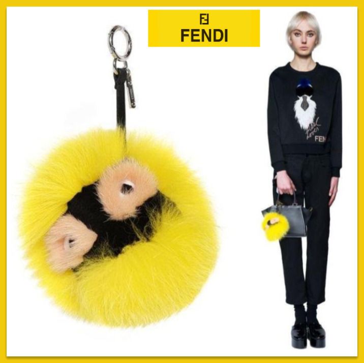 即発 FENDI モンスター ファー バッグチャーム キーホルダー 黄 (FENDI