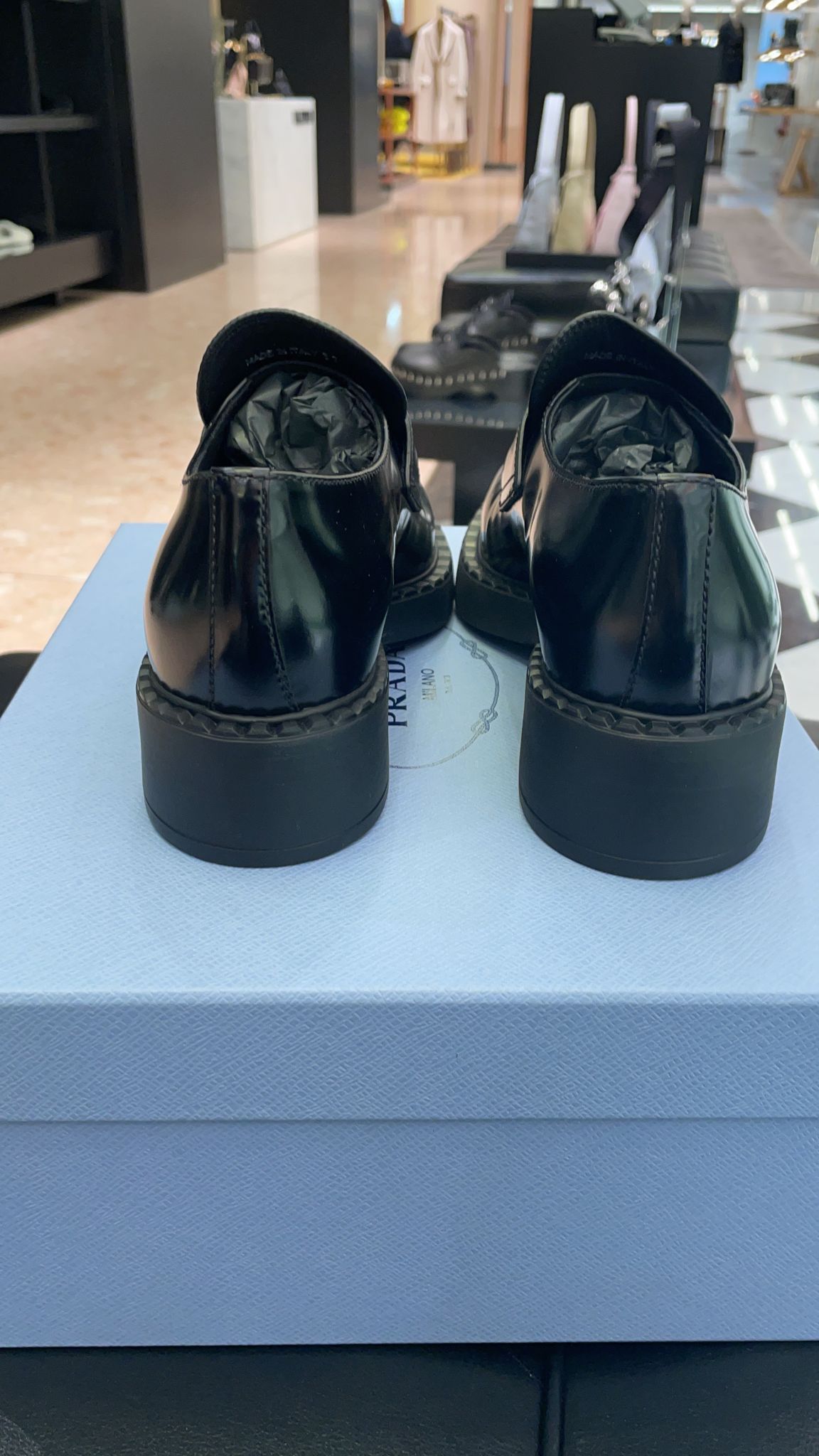 新作】PRADA◇ブラッシュド レザー モカシン Nero (PRADA/ローファー