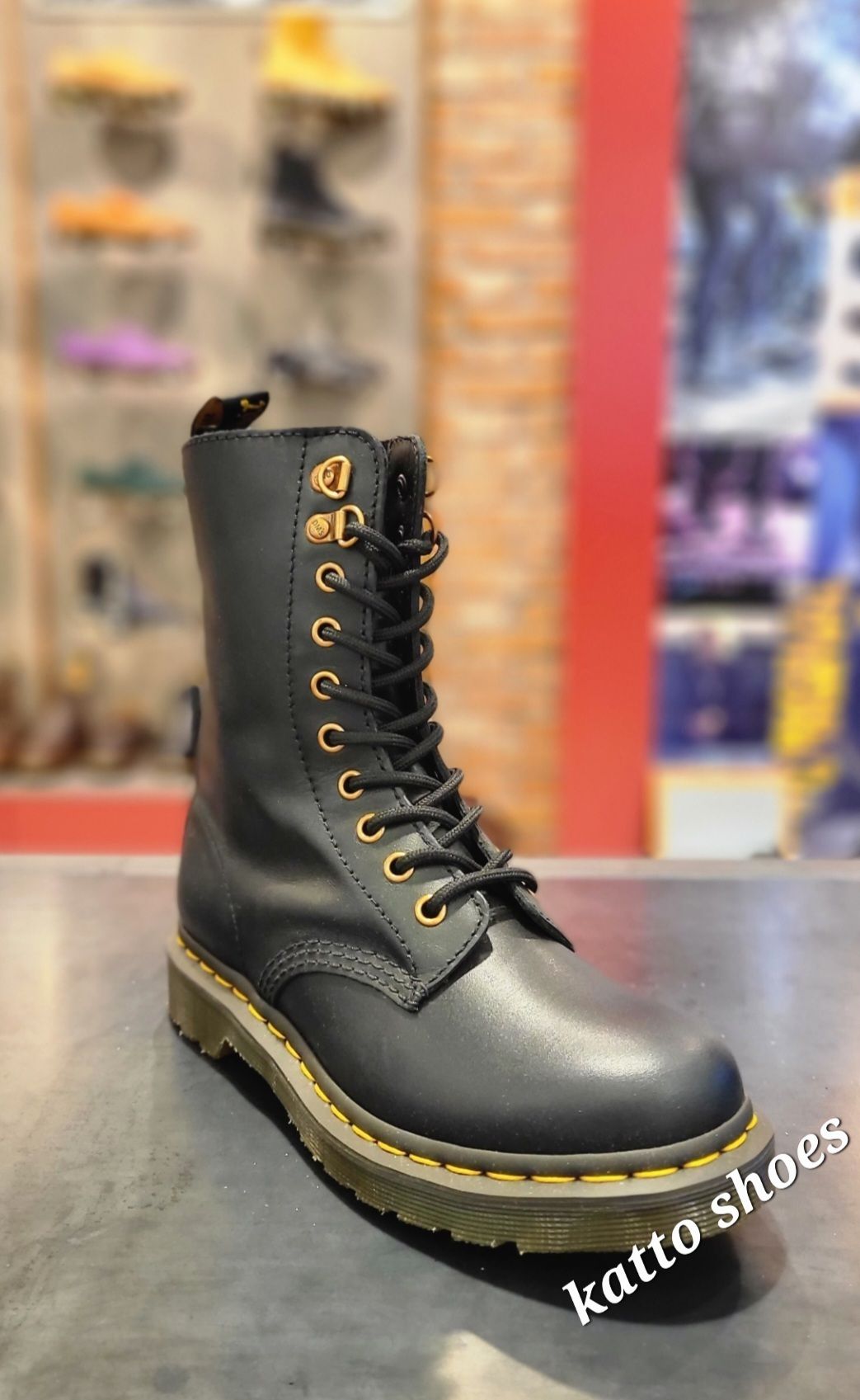 Dr Martens☆1490 HDW☆10ホール☆BLACK WANAMA (Dr.Martens/ミドル