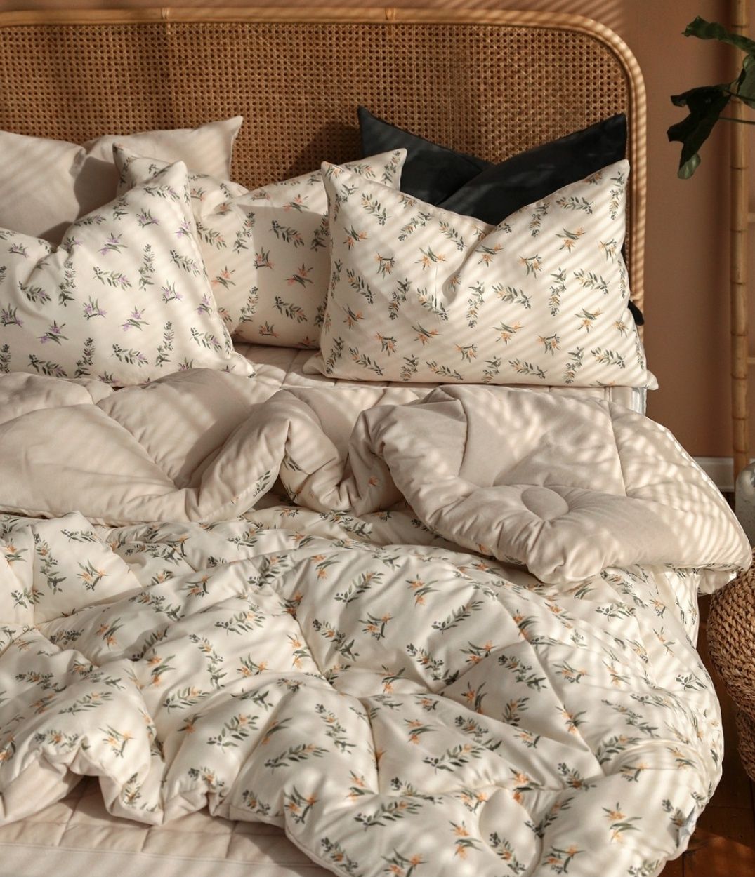 Sleepform 掛け布団 花柄 ベージュ系 Sleepform 掛け布団 花柄