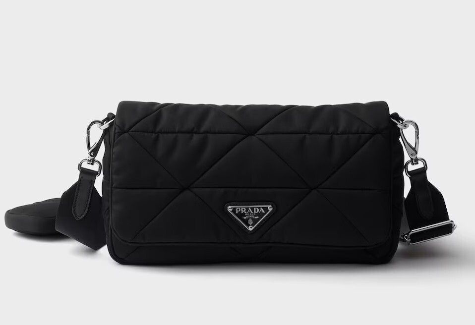 プラダ Reナイロン ショルダーバック ギフト箱 紙袋付 (PRADA/マザーズ