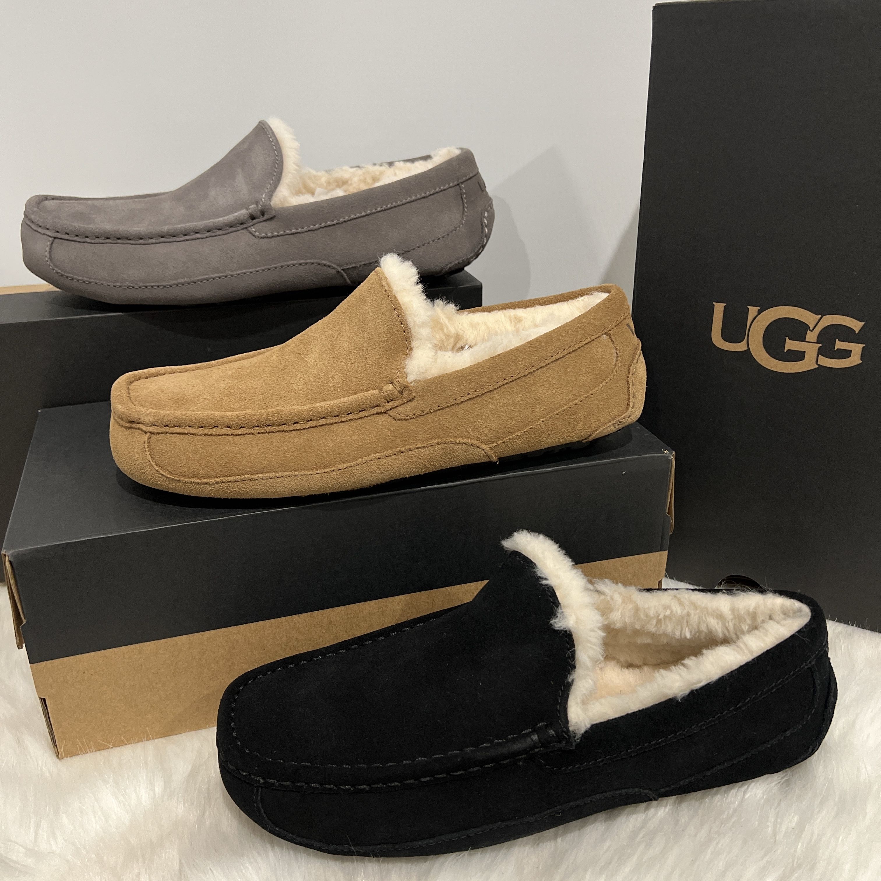 UGG ASCOT SUEDE SLIPPER☆アグ アスコット☆定番人気モカシン (UGG/靴