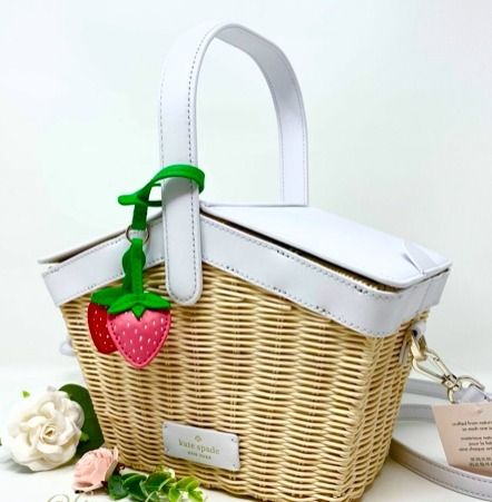 セールkate spadeストロベリーピクニックバスケットかごバッグ (kate