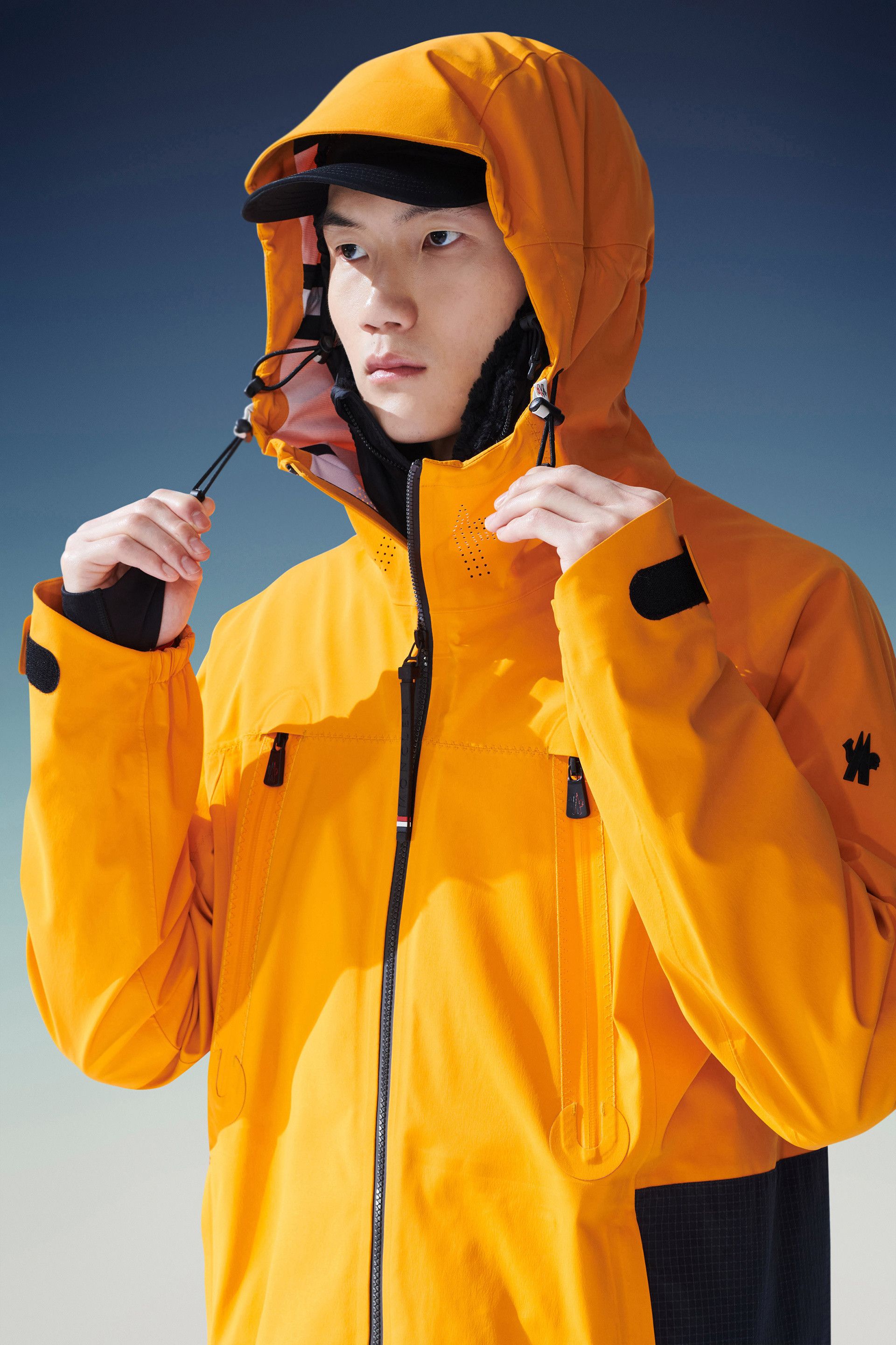 MONCLER GRENOBLE 2022/23秋冬新作フード付きジャケット GRYON