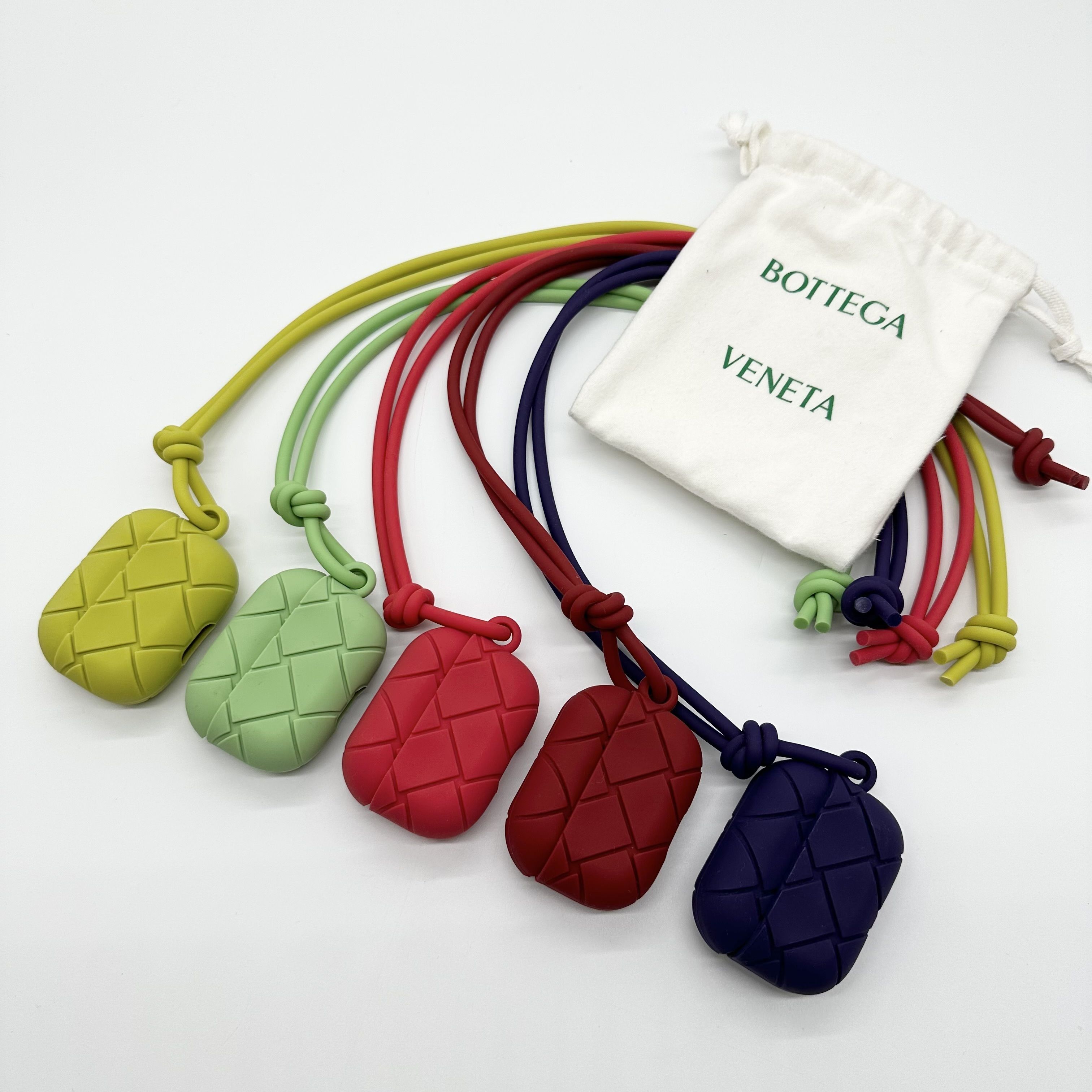 新品未使用】BOTTEGA VENETA AirPods Proケース (BOTTEGA VENETA