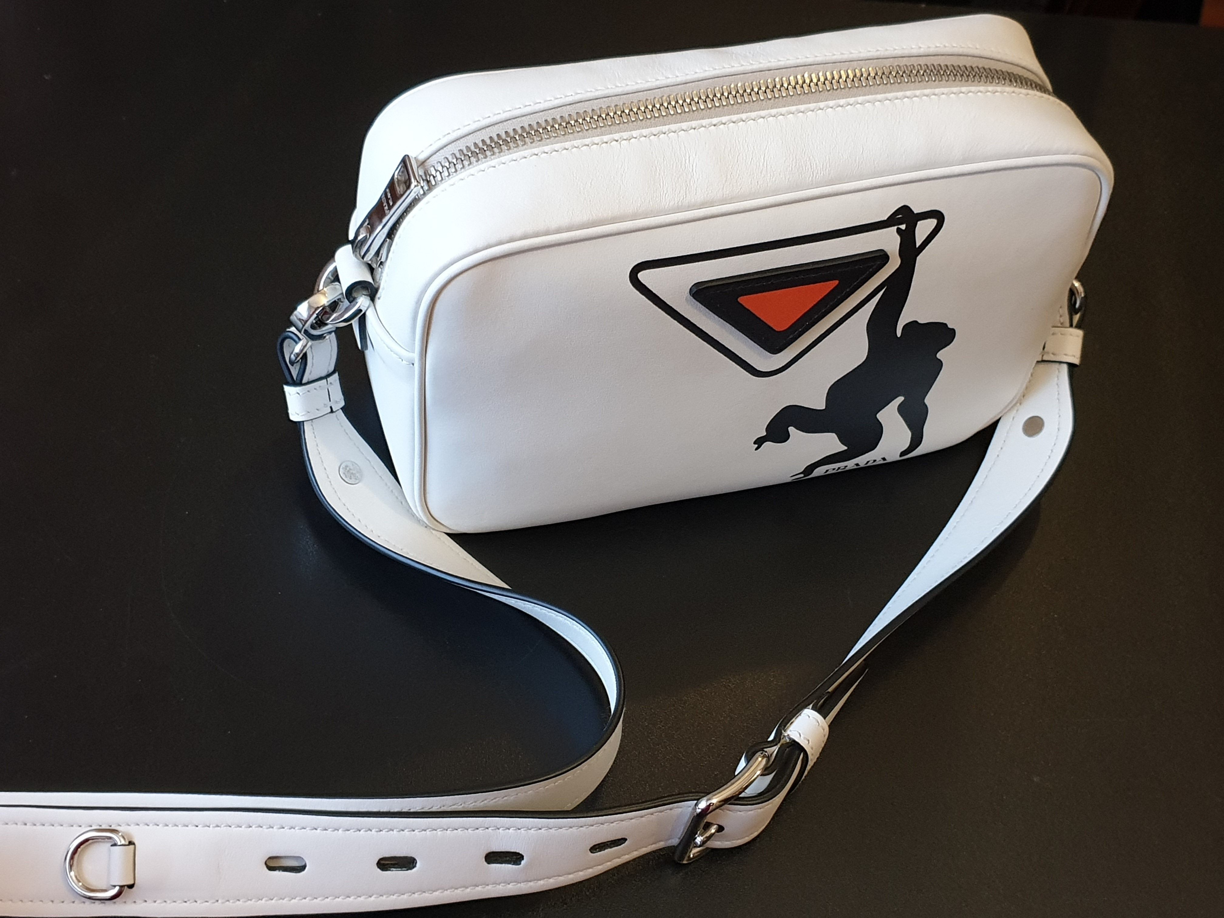 PRADAモンキープリント☆ショルダーバッグ☆ホワイト (PRADA