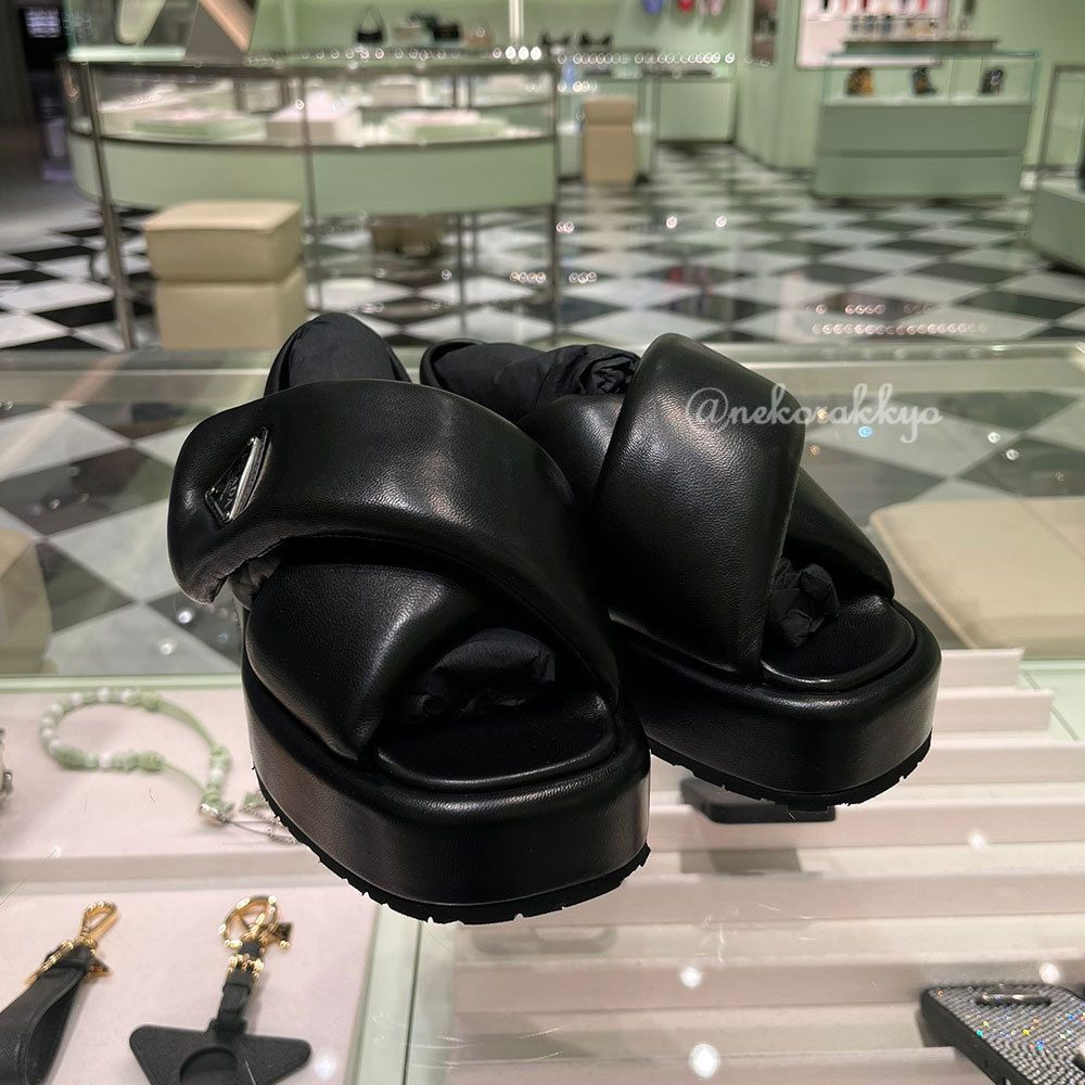 PRADA＊Soft padded leather wedge sandals サンダル 35mm＊送込