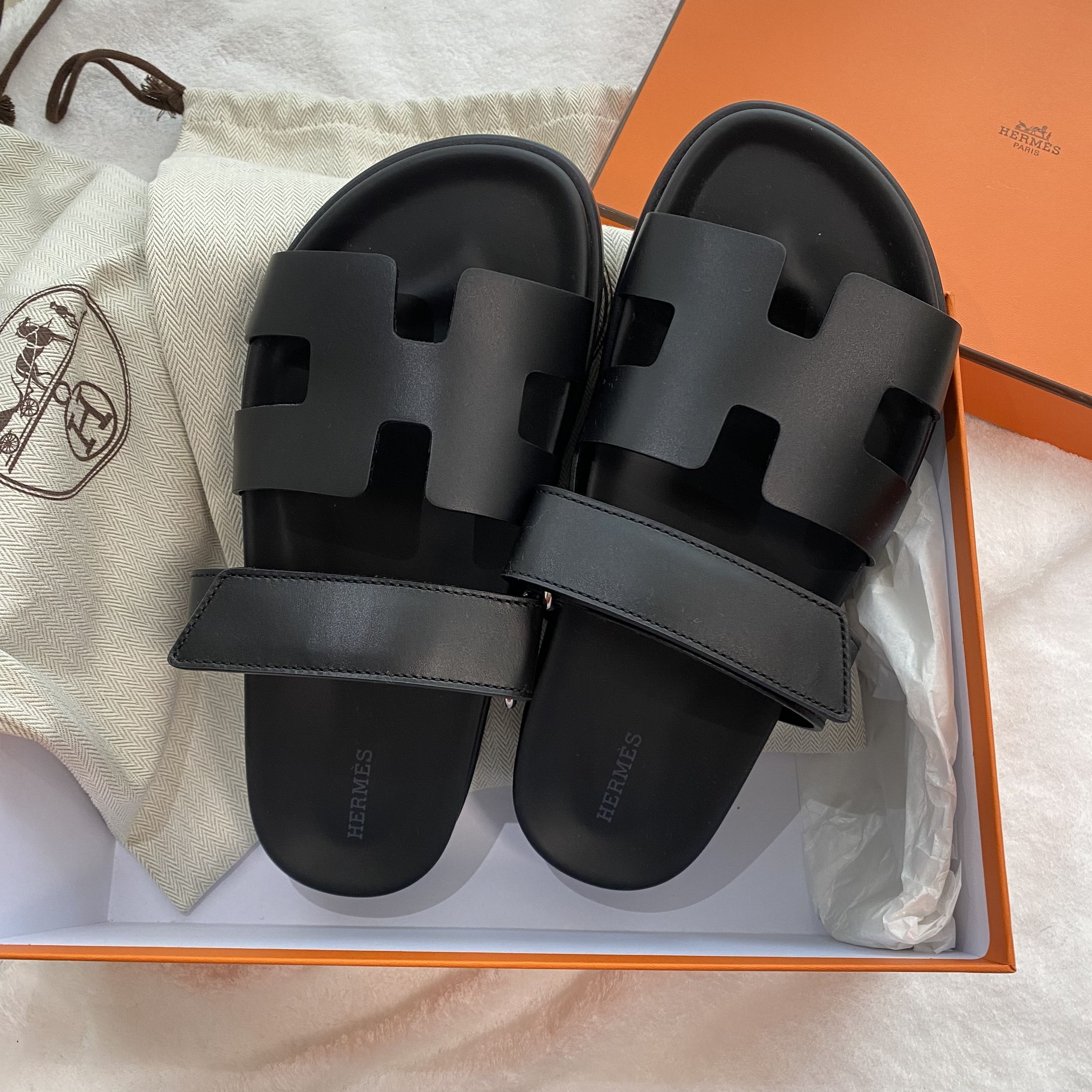 大人の抜け感【HERMES】入手困難 エルメスサンダル シプレ (HERMES