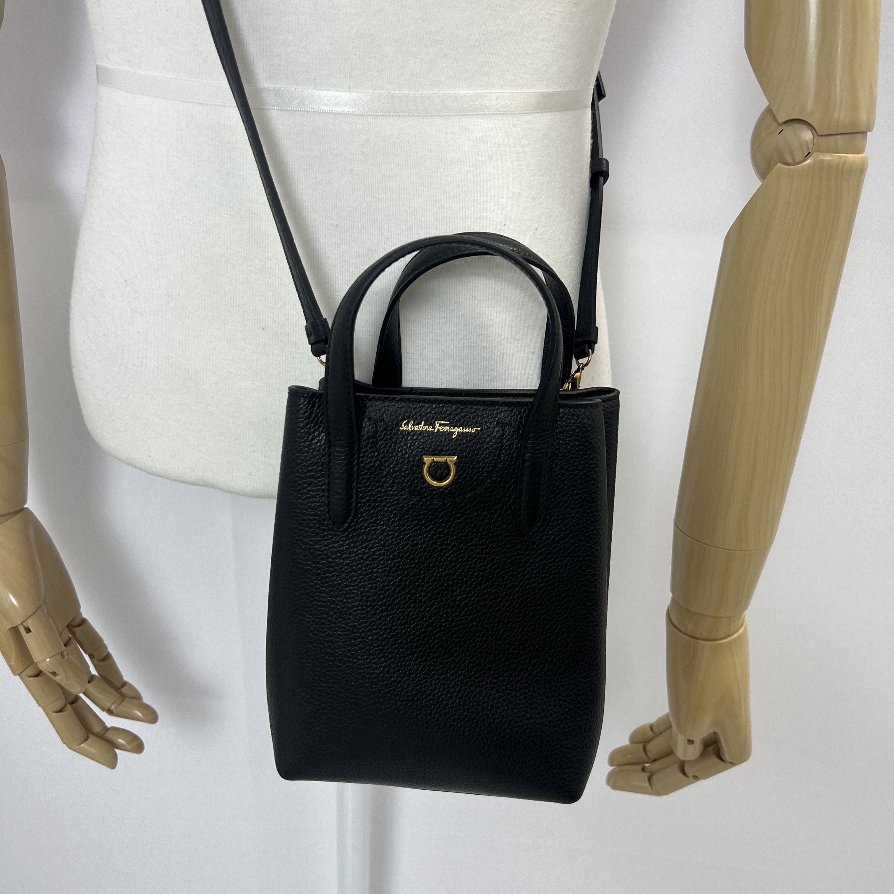 ☆関税込☆Ferragamo☆フェラガモ ガンチーニ ミニ トートバッグ