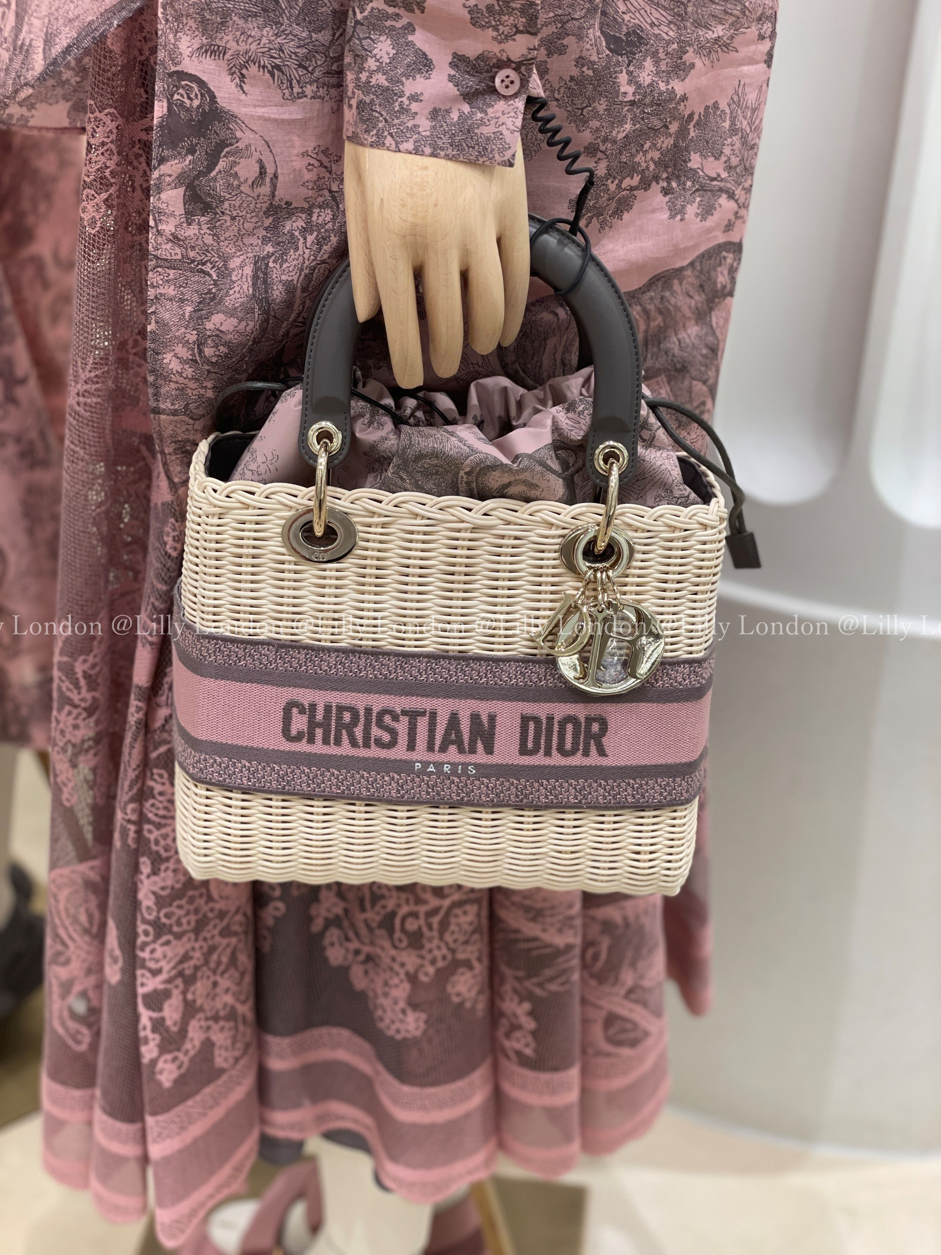 ディオール 希少☆残りわずか Lady Dior ミディアム かごバッグ (Dior