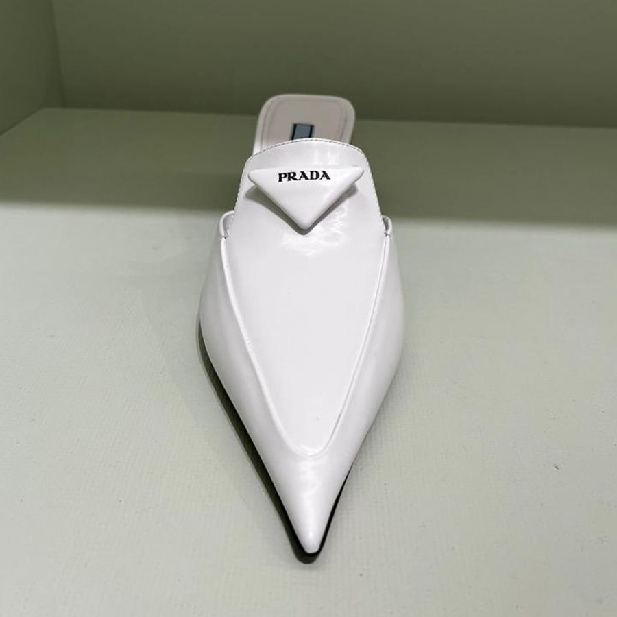 セール】プラダ☆ブラッシュドレザー ミュール☆1D897M 055 (PRADA