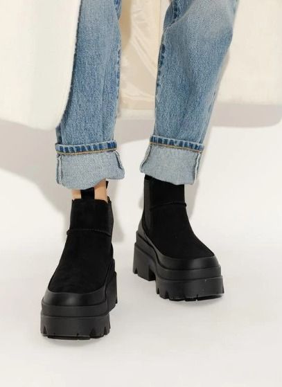 新作☆UGG 【機能性◎】Brisbane チェルシーブーツ (UGG/ショート