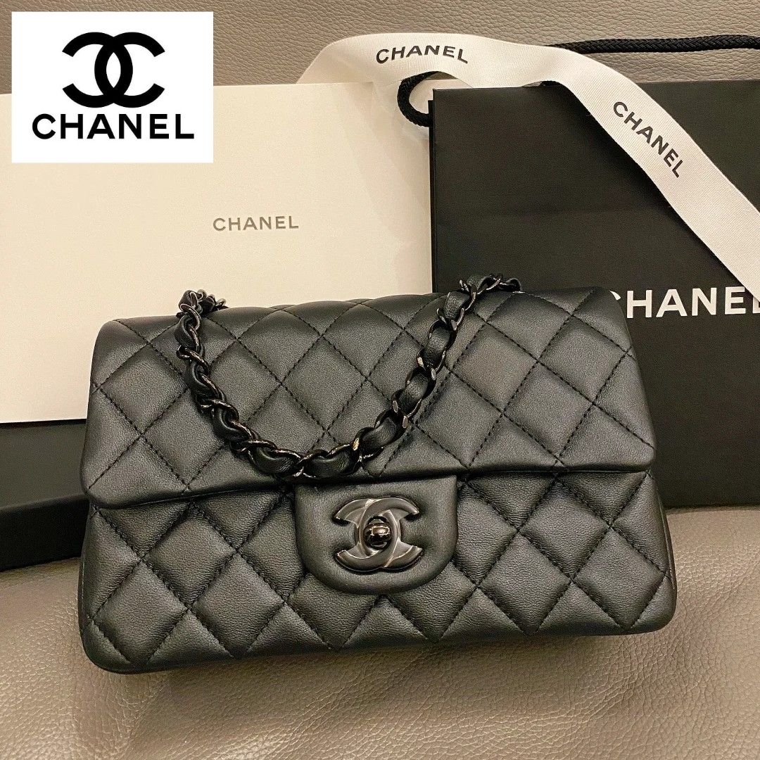 入手困難ソーブラック！CHANELマトラッセ ショルダーバッグ (CHANEL