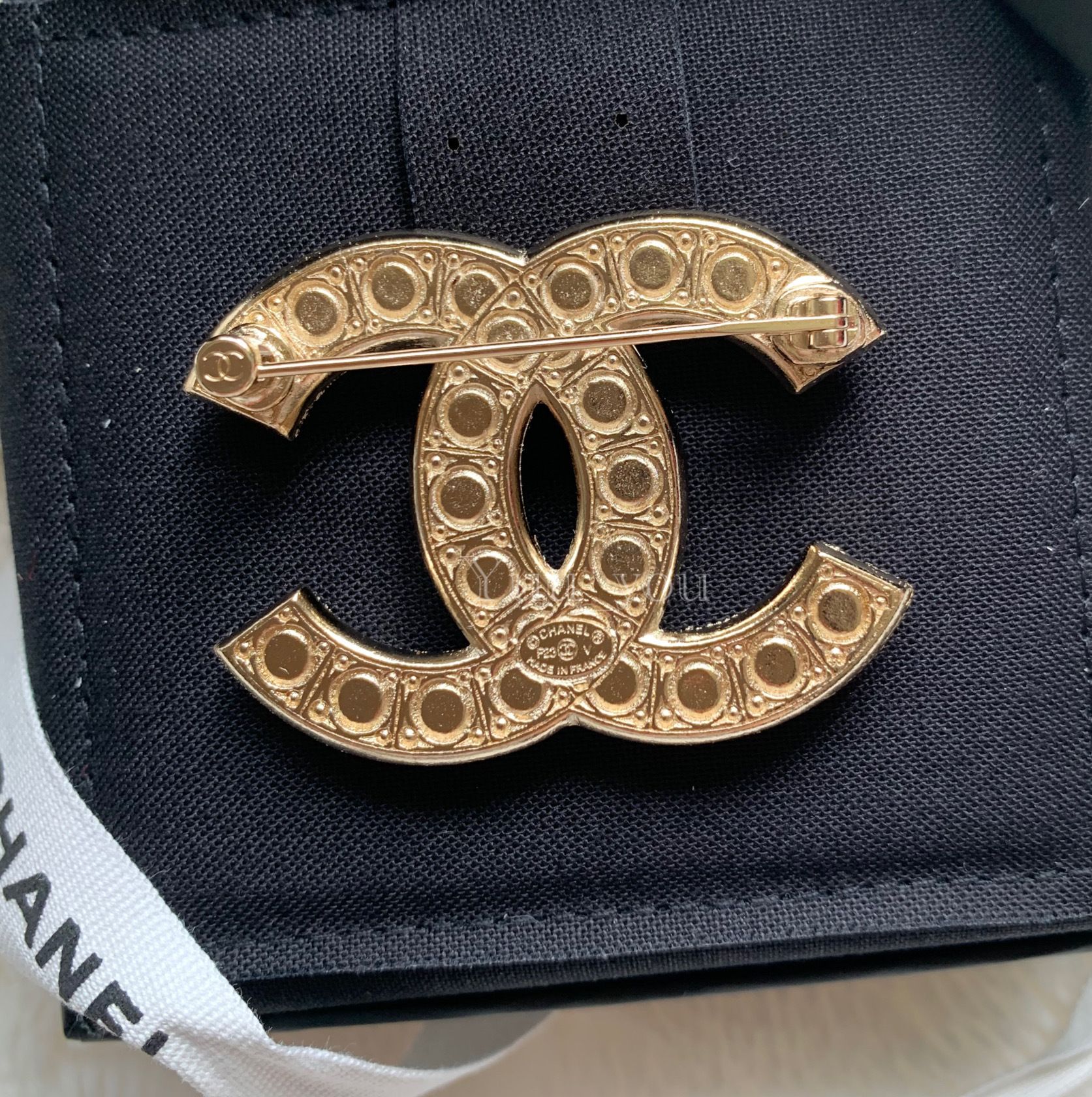 定番で人気の一品】CHANEL ブローチ ゴールド (CHANEL/ブローチ