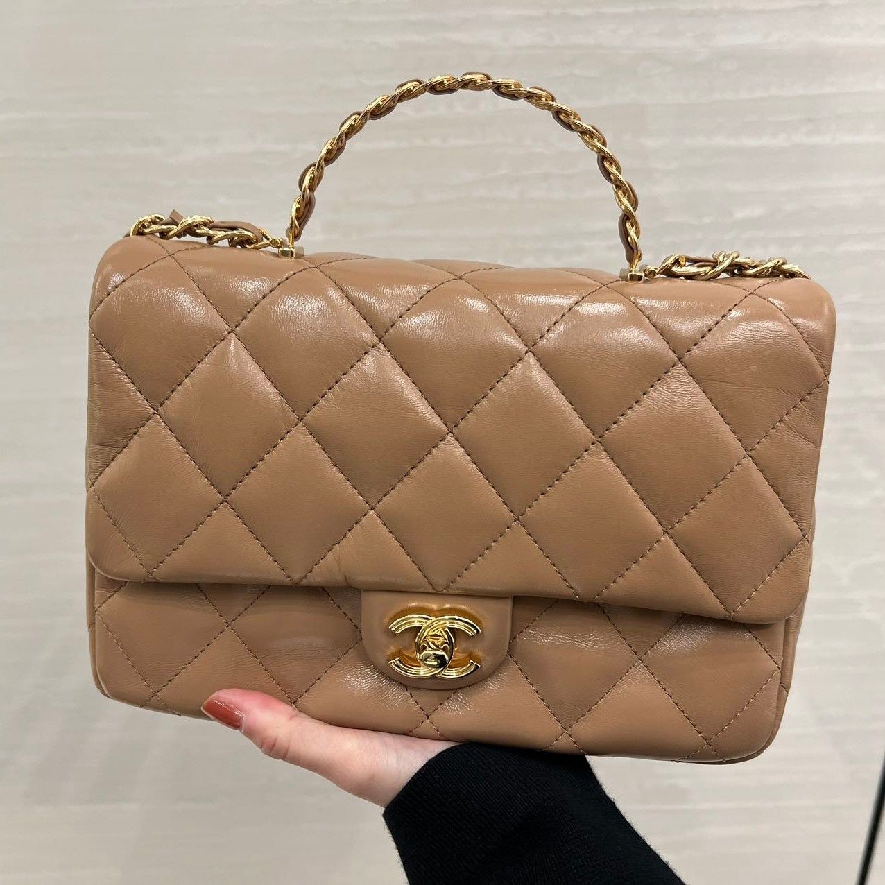 CHANEL】上品カラー☆シャネルハンドバッグラムスキンベージュ (CHANEL