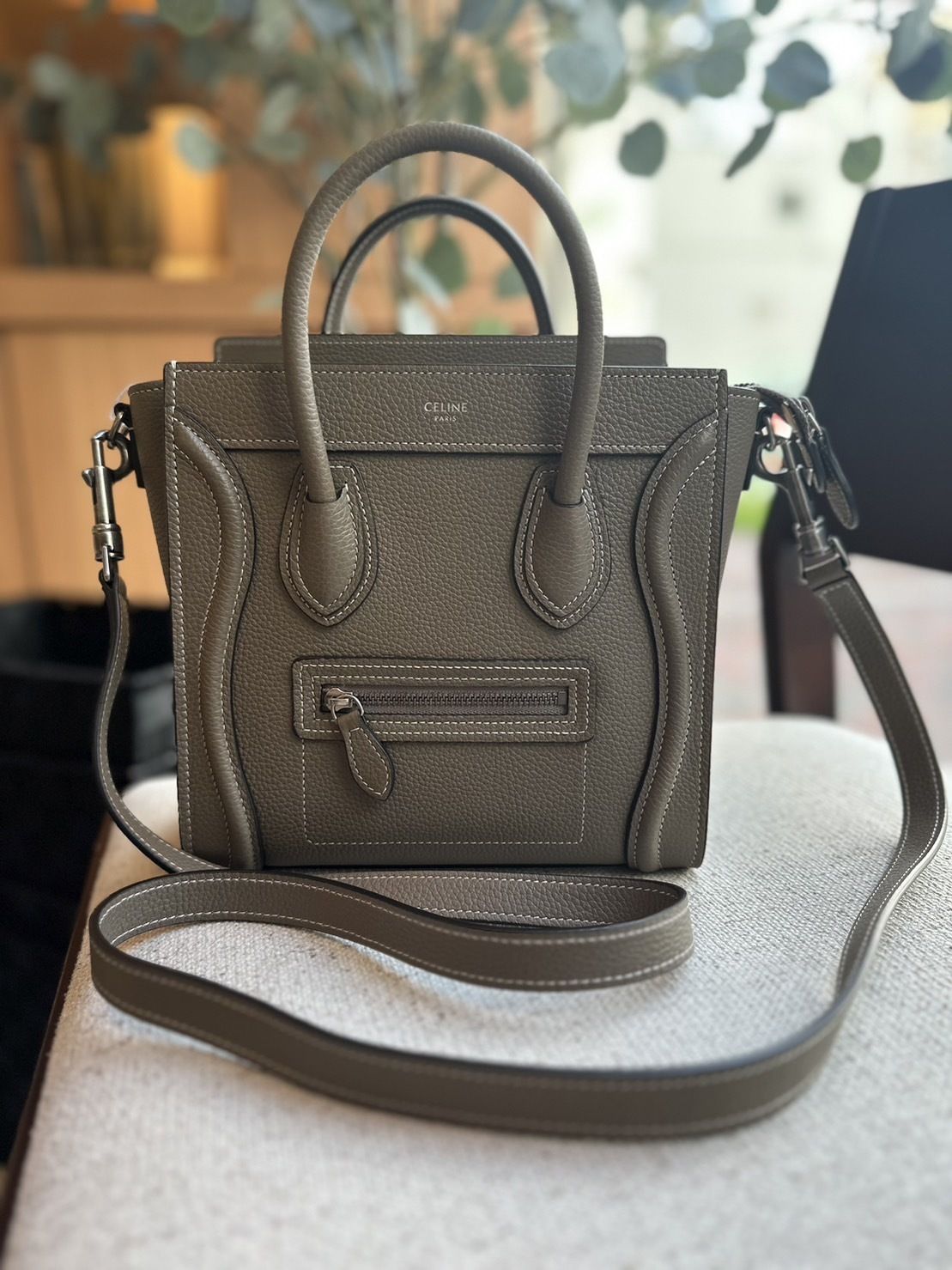 すぐ届く☆関税込み】CELINE ラゲージ ナノ バッグ スリ (CELINE