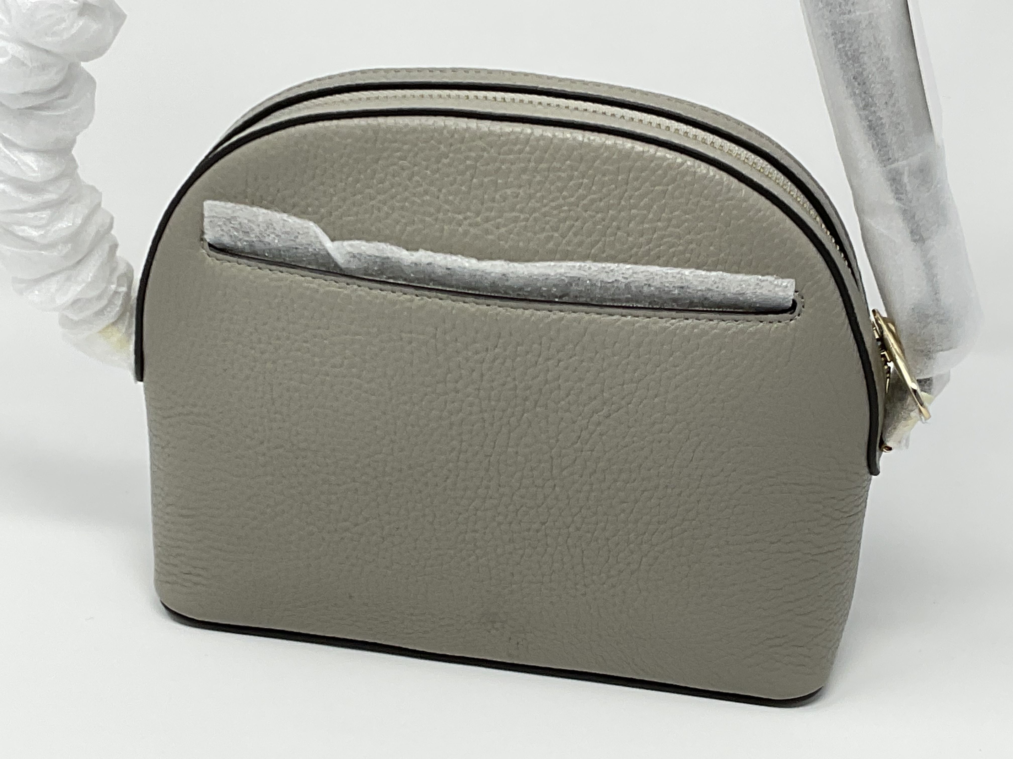 人気商品！FURLA アテナ レザークロスボディ ショルダーバッグ (FURLA