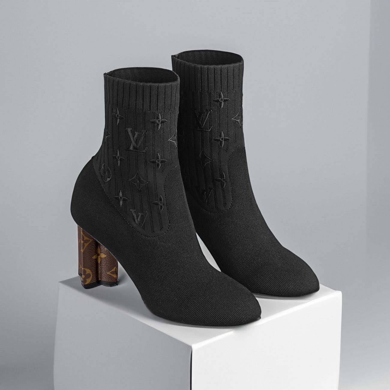 新作*LV*モノグラムシルエット・ライン アンクルソックスブーツ (Louis