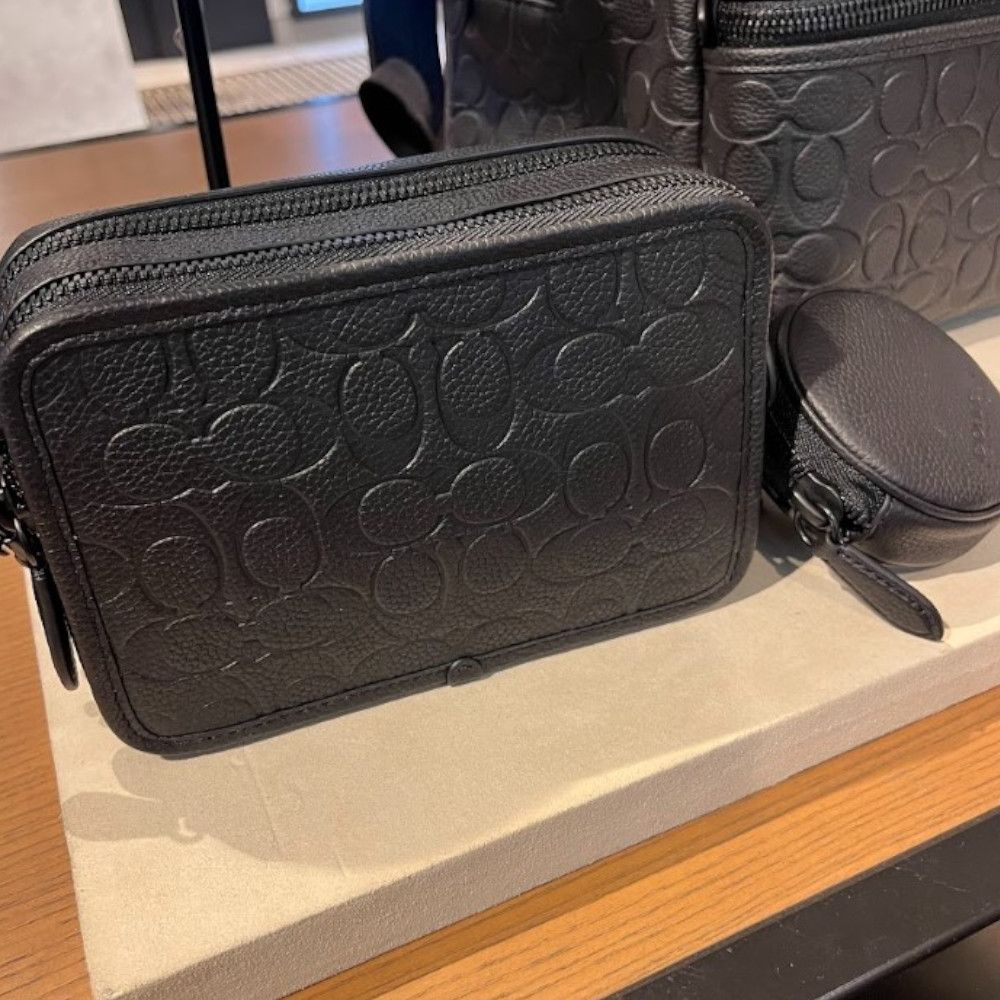 Coach】ポーチ付き チャータークロスボディ レザーバッグ (Coach