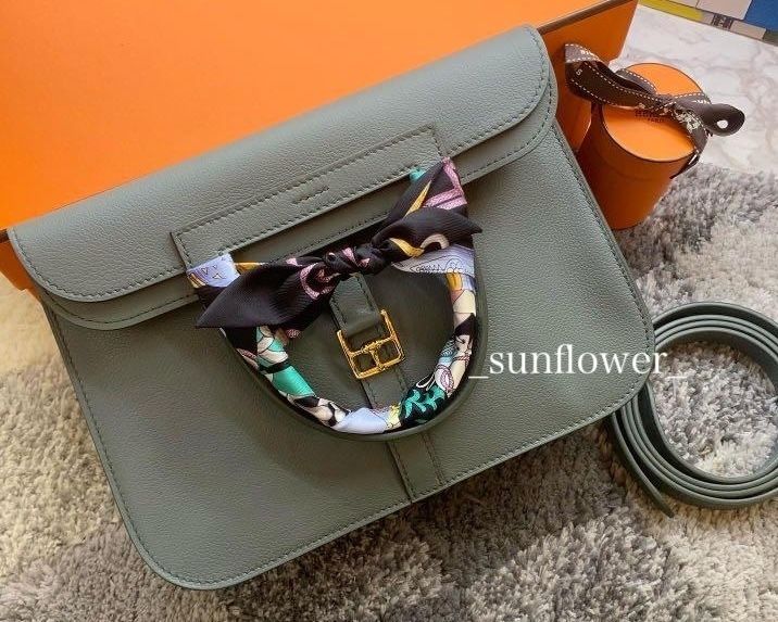 希少アンサンブル！エルメス ツイルレーヌセットアップ セリエボタン