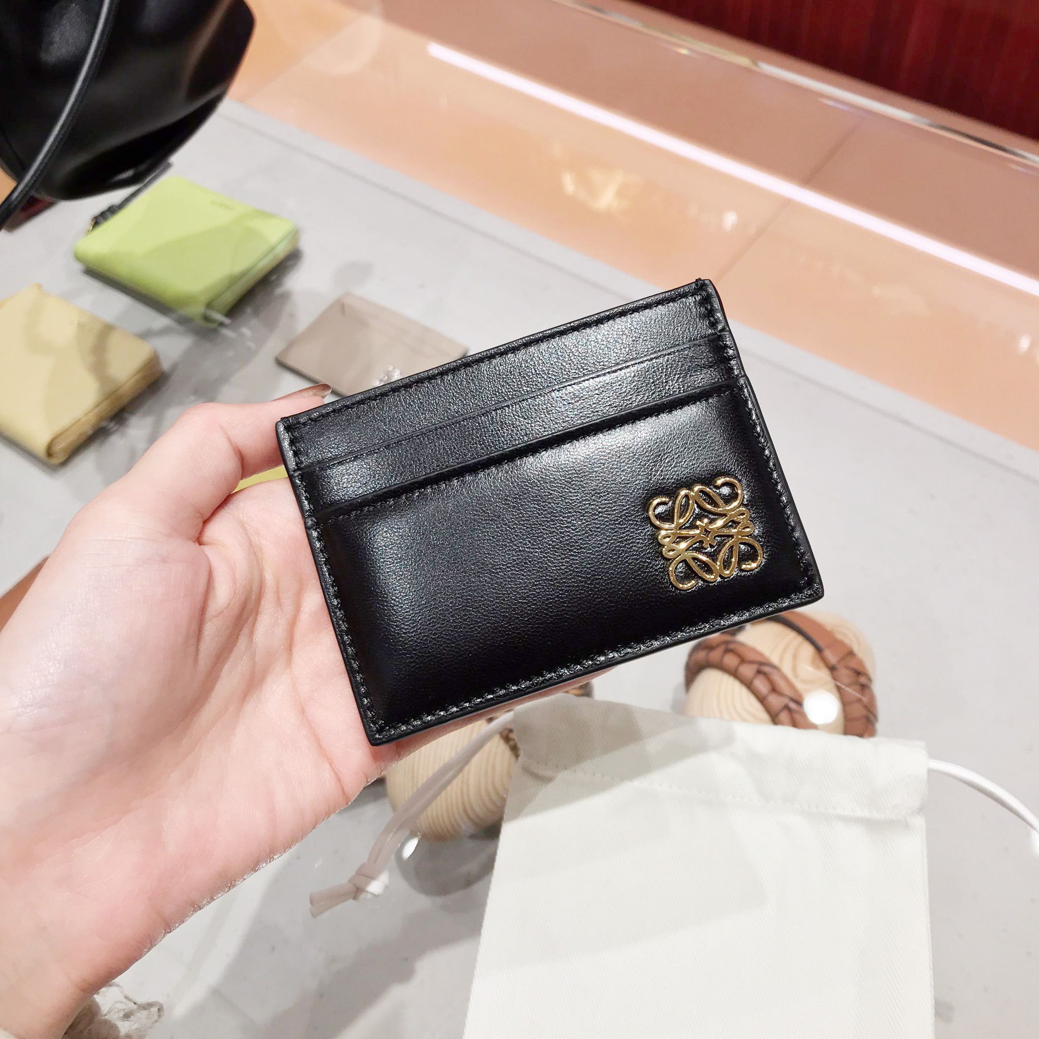 ☆LOEWE☆パファー アナグラム プレーン カードホルダー (LOEWE/カード