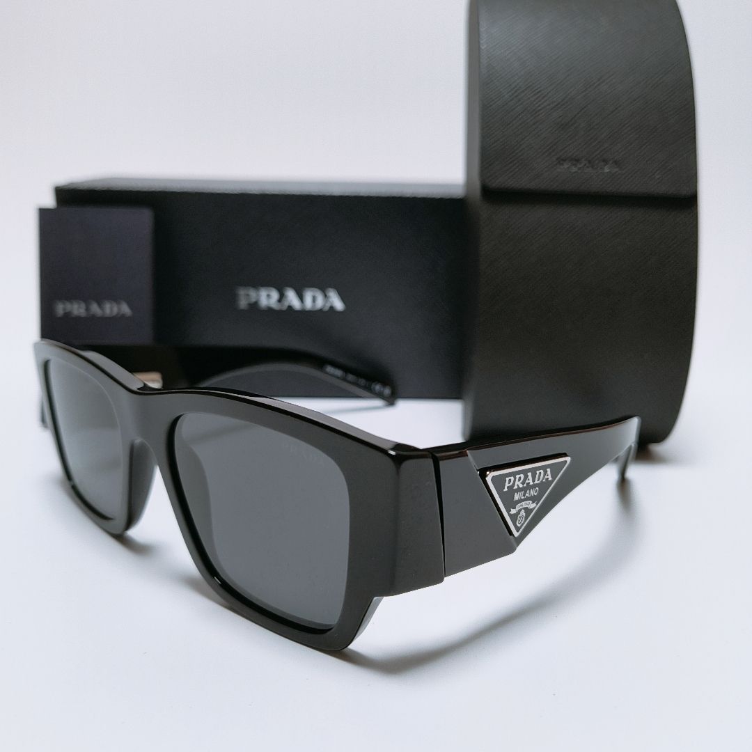 送料関税込◇PRADA トライアングルロゴ サングラス プラダ (PRADA