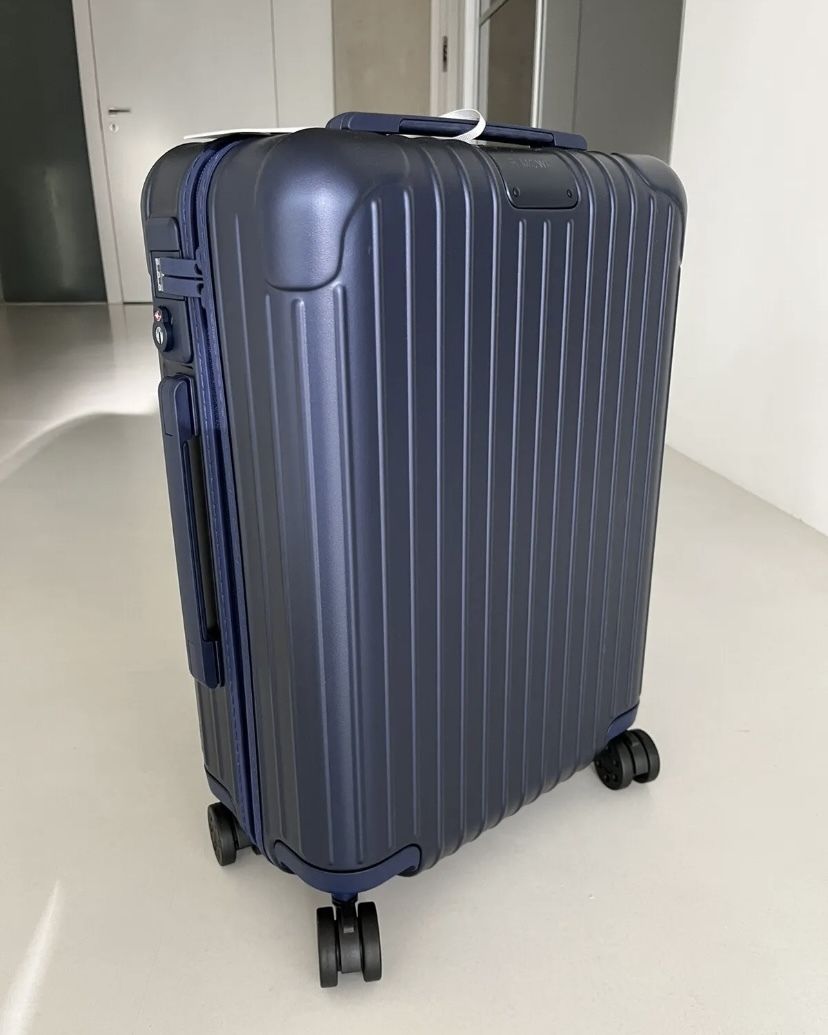RIMOWA】Essential Cabin S マットブルー 4輪 (RIMOWA/スーツケース