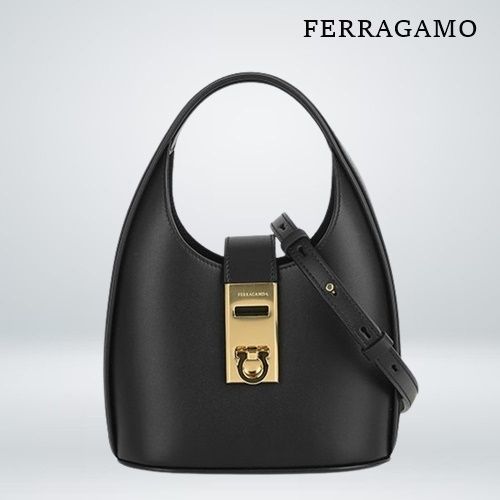 フェラガモ FERRAGAMO ガンチーニ ミニ ホーボーバッグ (FERRAGAMO