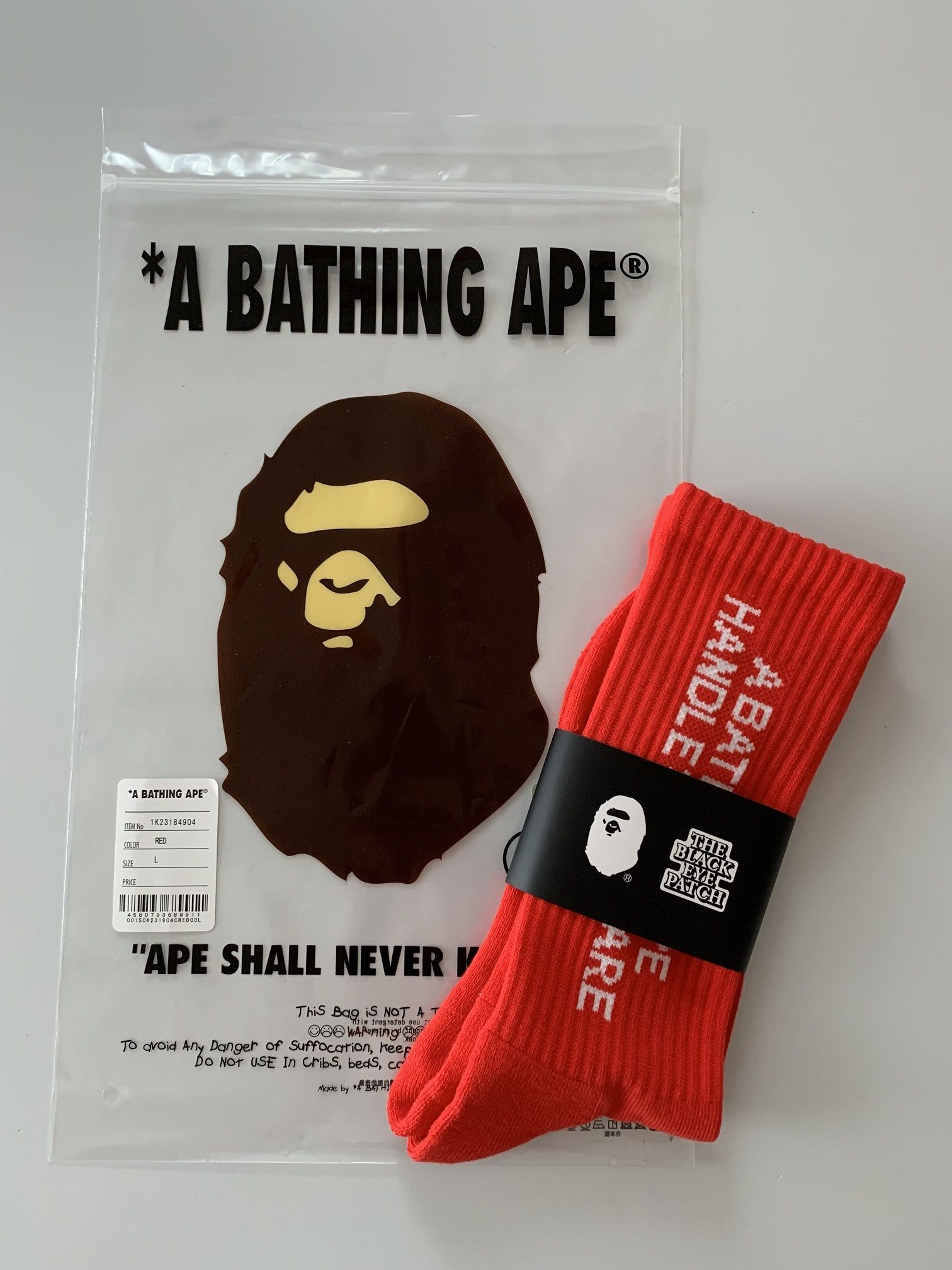 送料無料！Black Eye Patch x BAPE SOCKS RED (BlackEyePatch/靴下