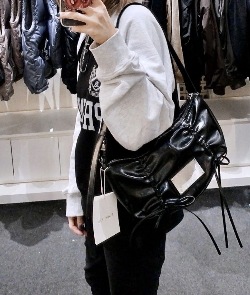 ○MATIN KIM○HALF SHIRRING RIBBON ROUND BAG 3色 リボン 人気 (Matin