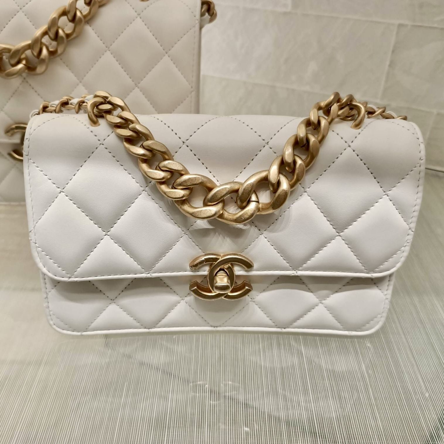 エレガントな大人の女性に】CHANEL ミニ フラップバッグ (CHANEL