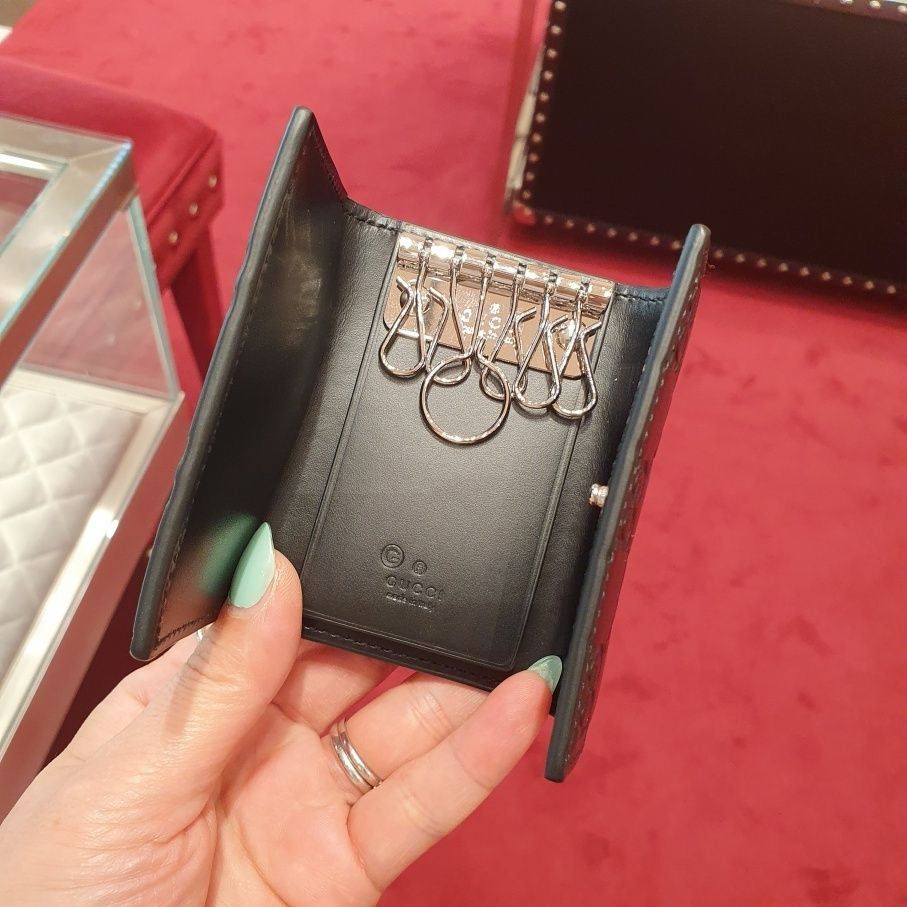 セール】グッチ☆GG シマ 6連リング レザーキーケース☆779824 (GUCCI