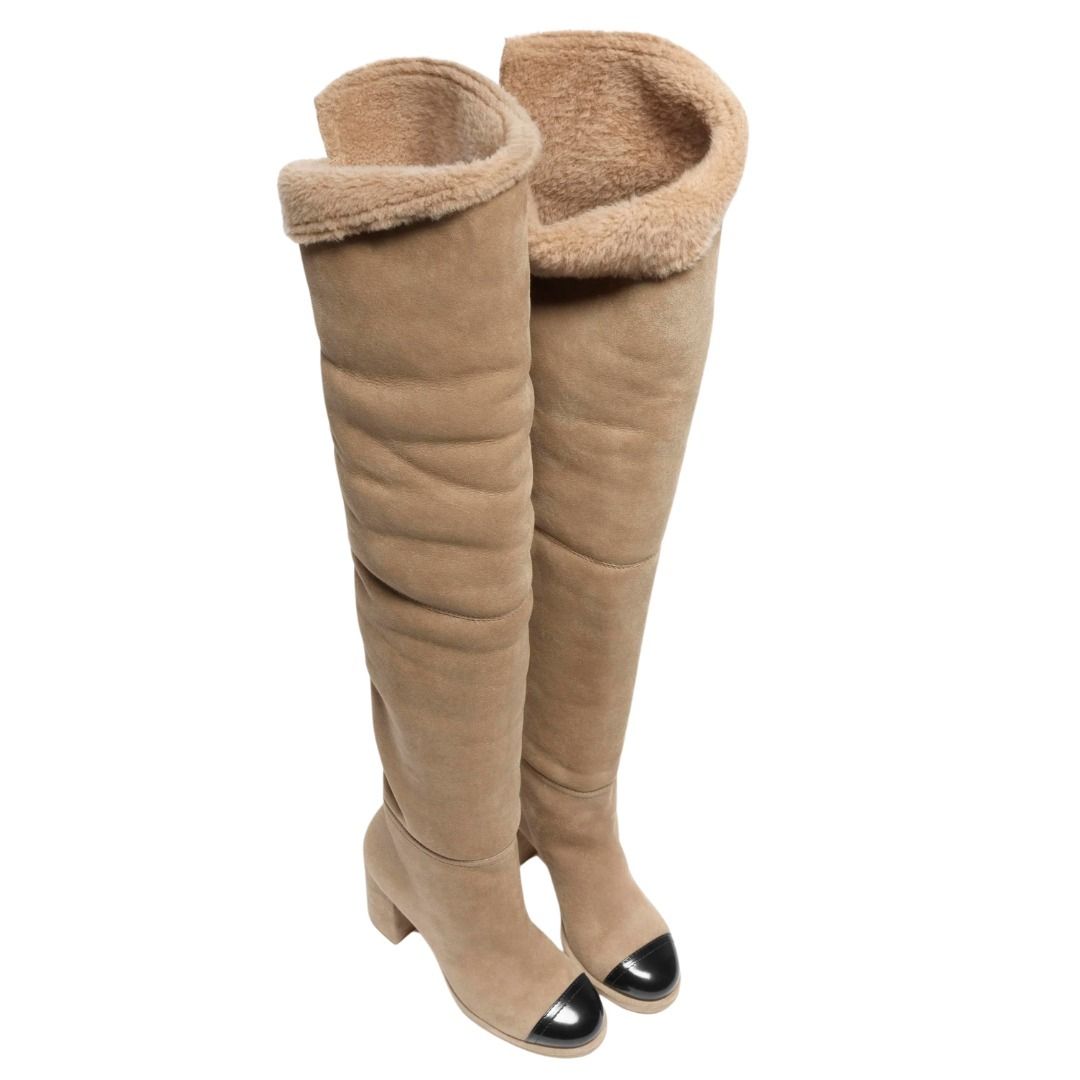 暖かさも美脚も手に入れる♪】CHANEL ニーハイブーツ ムートン (CHANEL