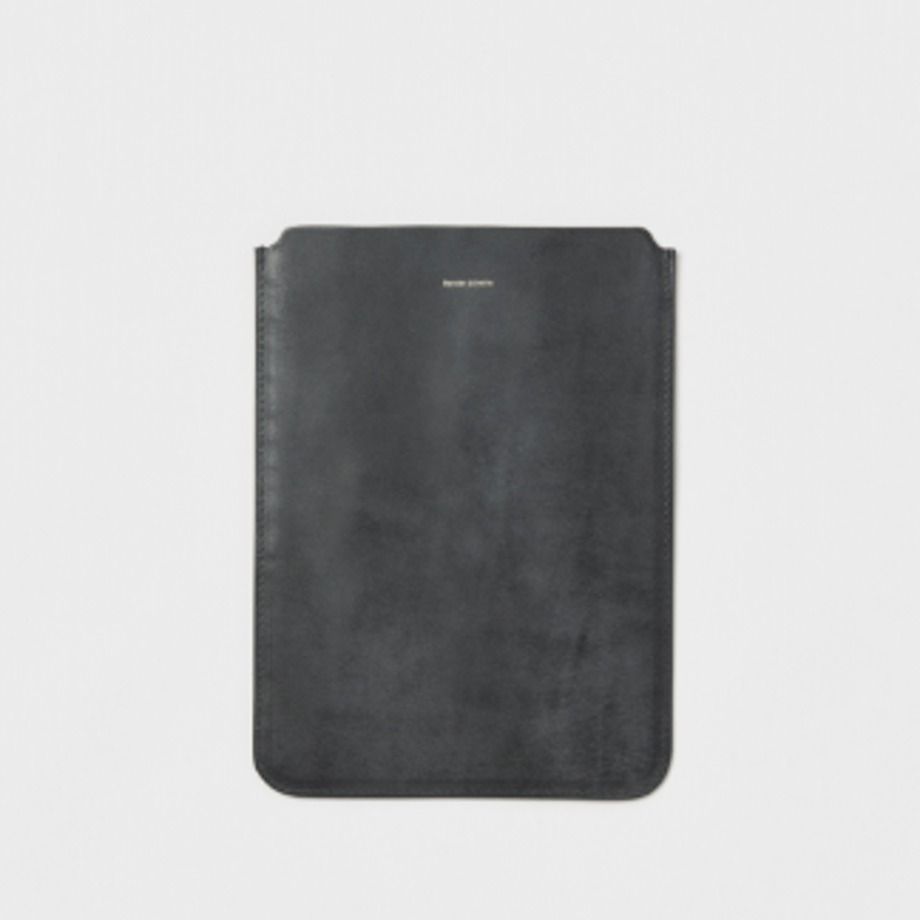 すぐにお届け♪ エンダースキーマ 9.7インチ iPad専用本革ケース