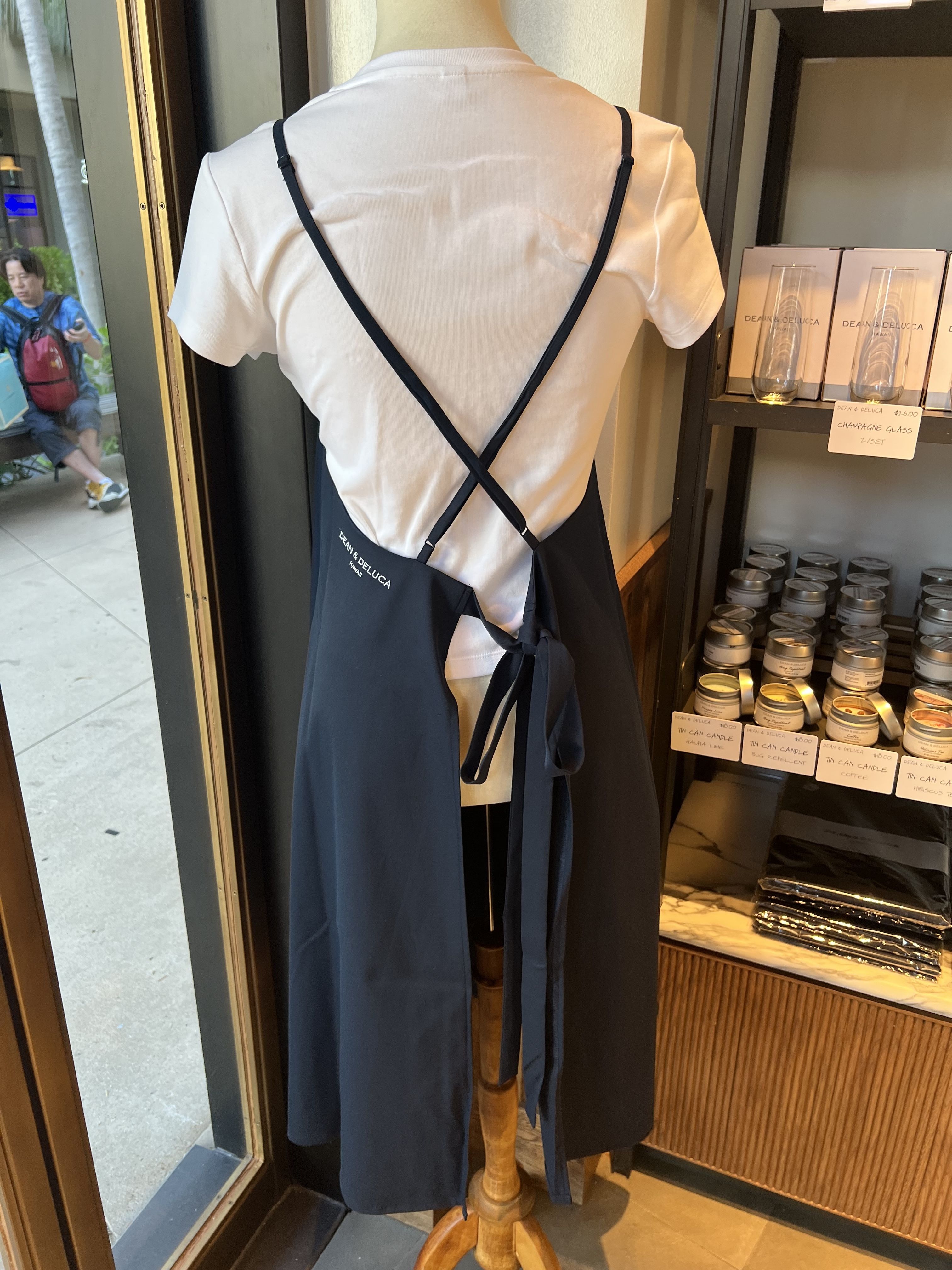 DEAN＆DELUCAハワイ☆カカアコ店限定 ドレスエプロン紺色 (DEAN&DELUCA