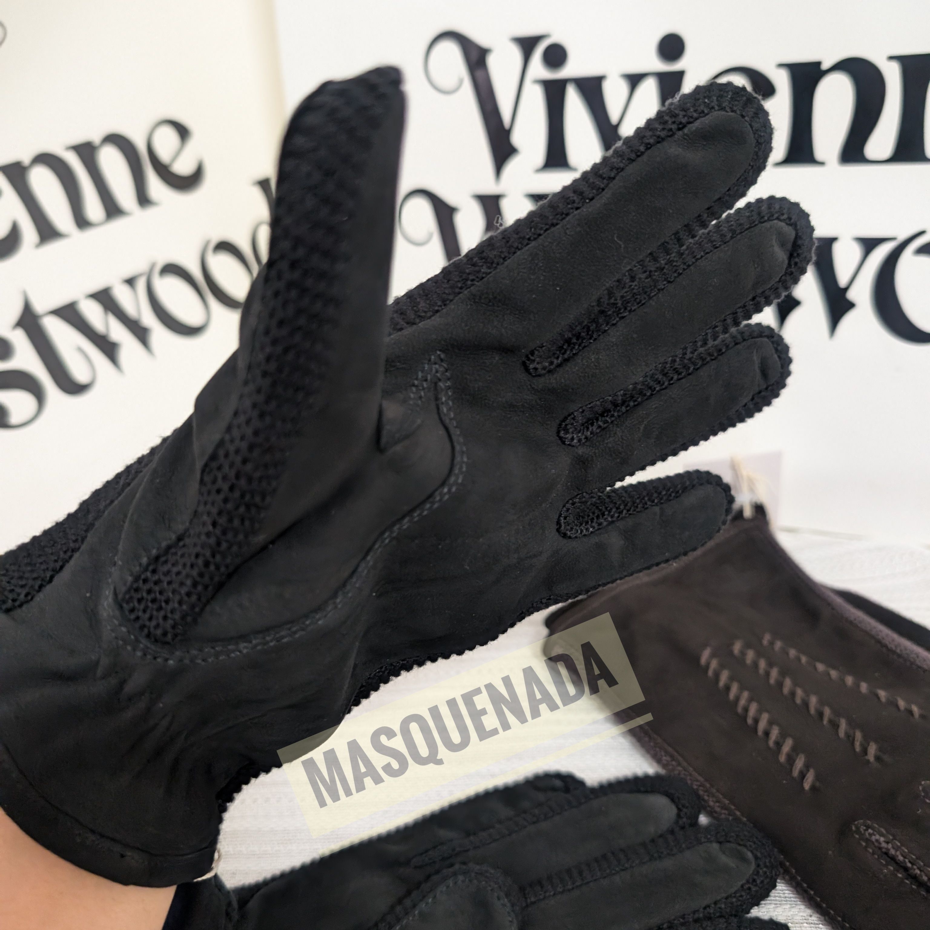 すぐ届く☆Vivienne Westwood オーブ レザーグローブ 手袋 (Vivienne