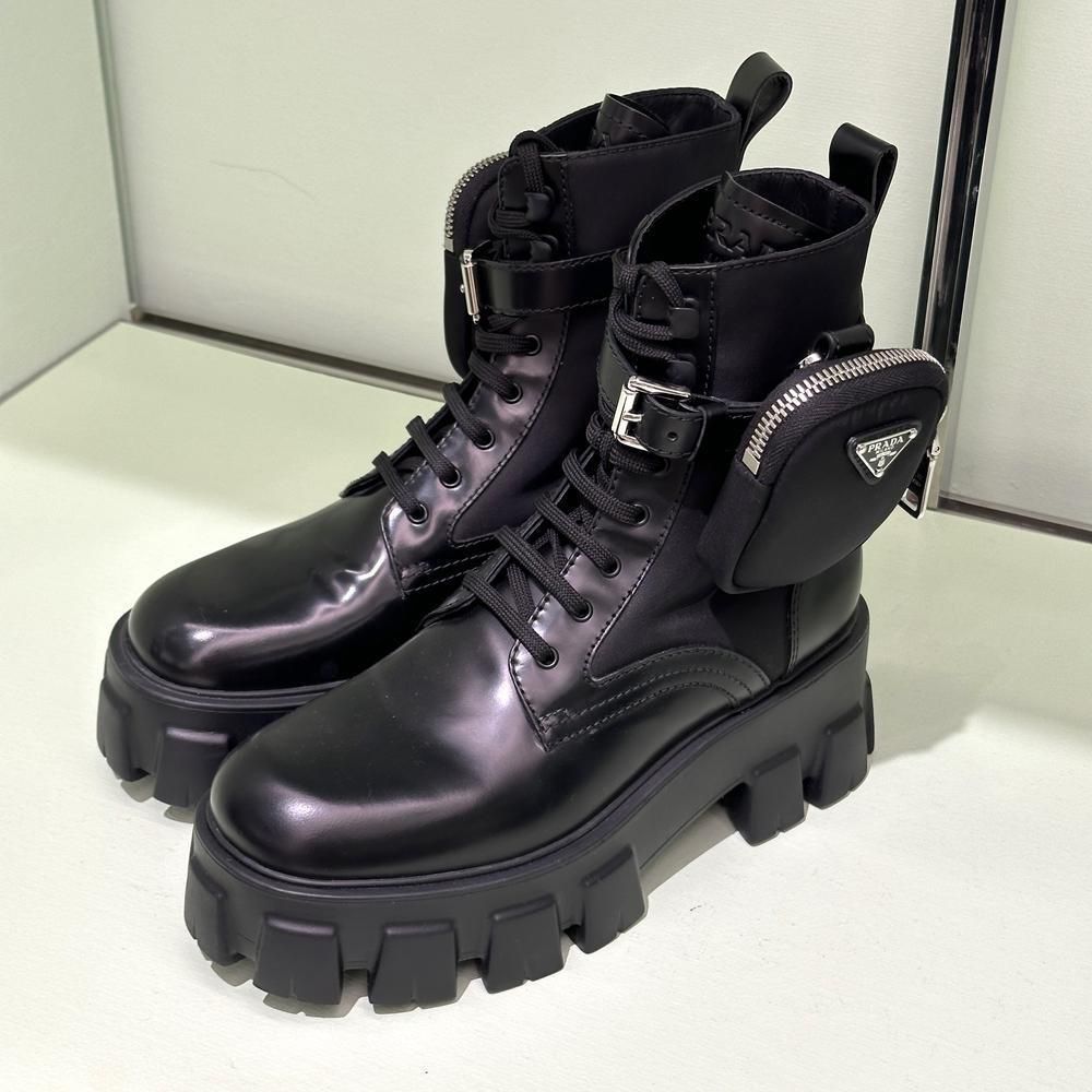 PRADA プラダ モノリス ポーチ付 ショートブーツ 1T255M (PRADA